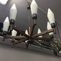 Large Italian 8-Light Chandelier from the Mid-20th Century