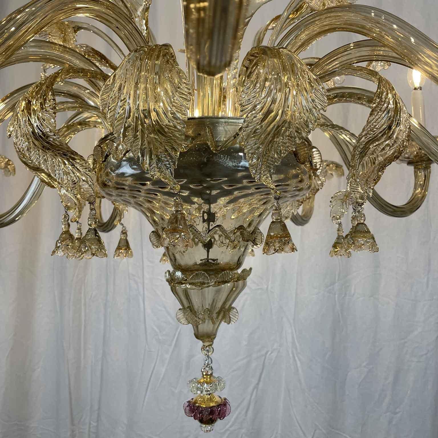 Large Italian Venetian Blown Glass Chandelier Early 1900s Twelve Lights 1