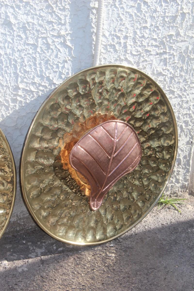 Mid-Century Modern Large Wall Lamps in Martellato Brass and Copper italy 1970s Crespi style For Sale