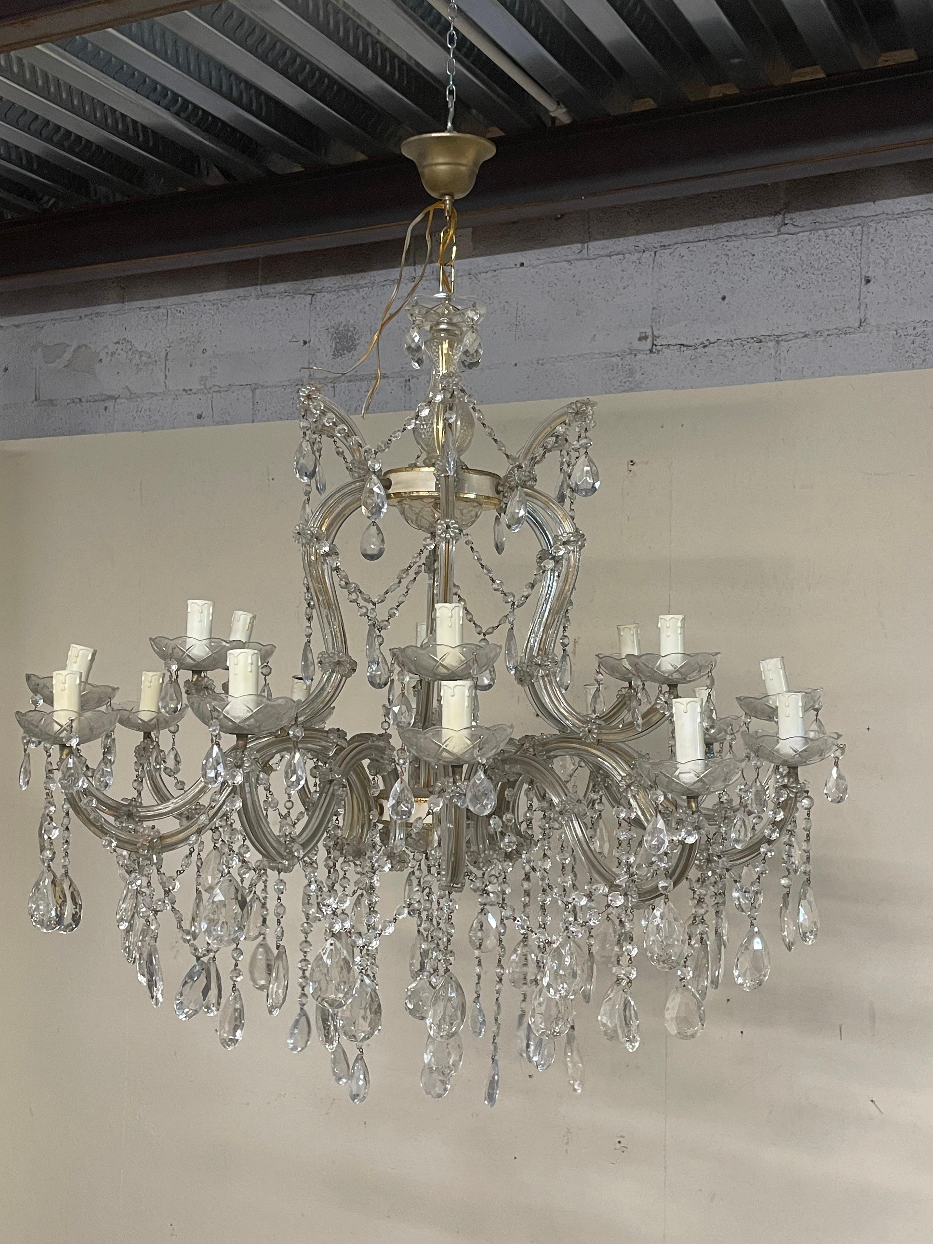 Grande lampado Maria Teresa, prima metà del '900 In condizioni buone in vendita a SAN PIETRO MOSEZZO, NO