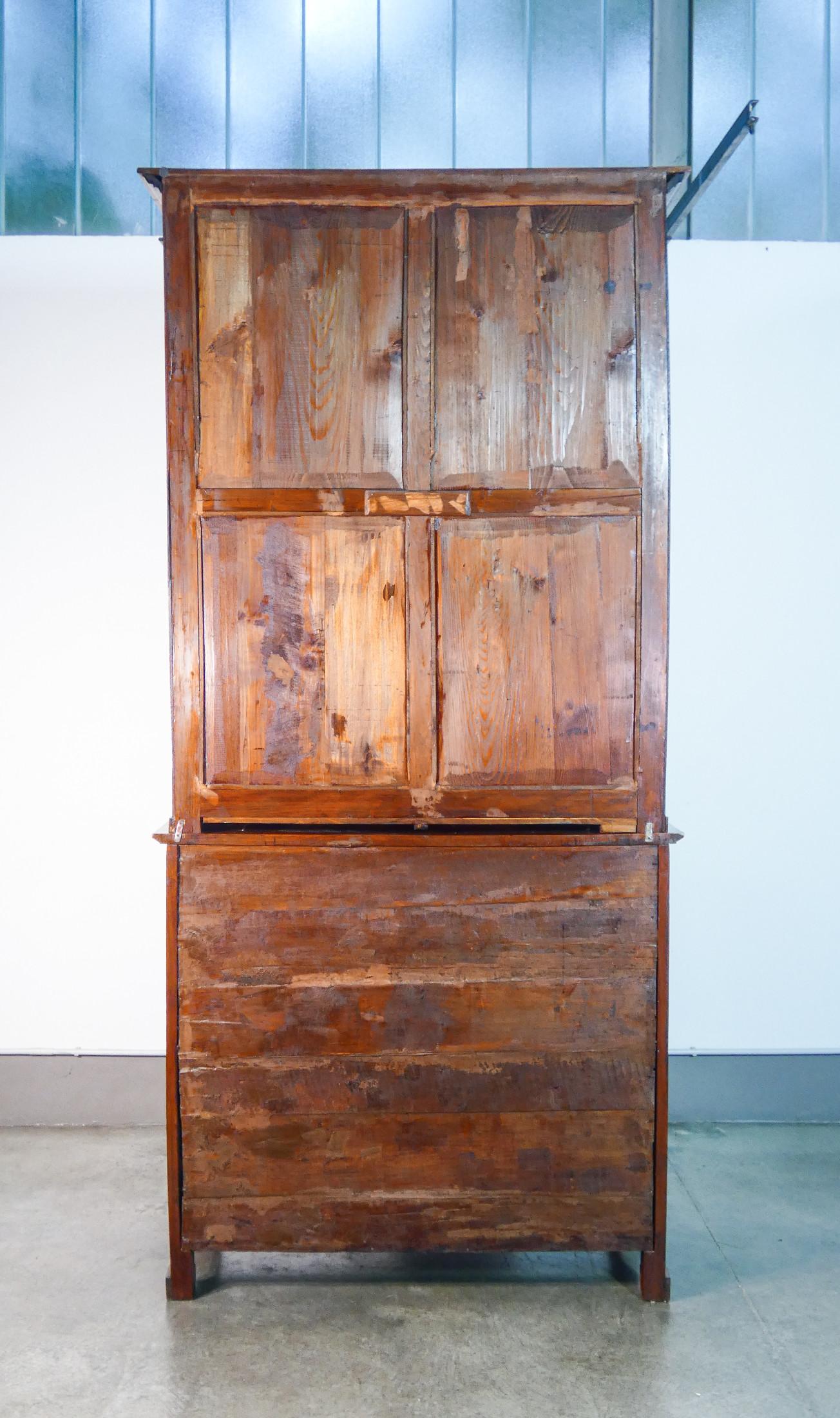 Large Empire-style sideboard bookcase made of solid walnut wood. Early 19th century For Sale 6