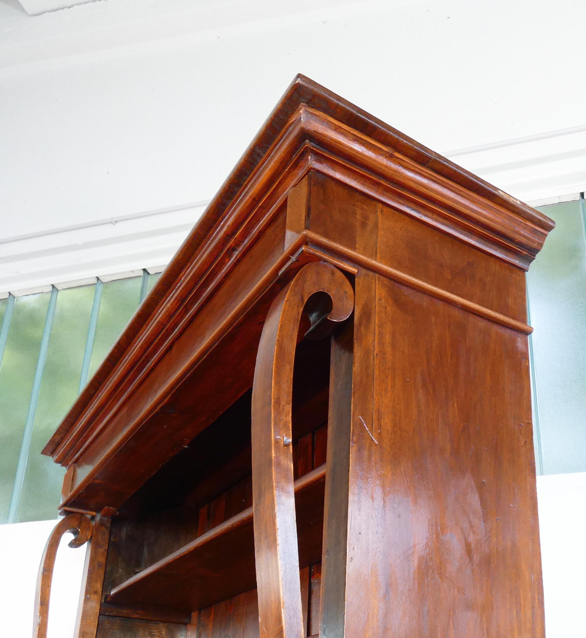 Large Empire-style sideboard bookcase made of solid walnut wood. Early 19th century For Sale 10