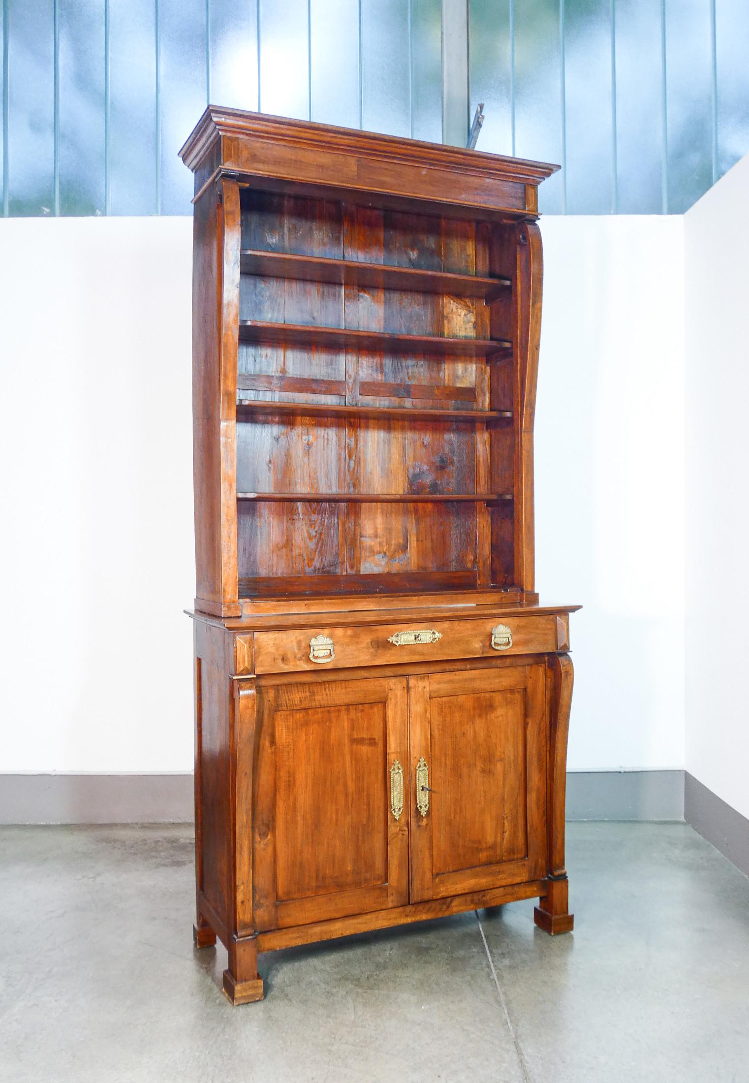 Italian Large Empire-style sideboard bookcase made of solid walnut wood. Early 19th century For Sale