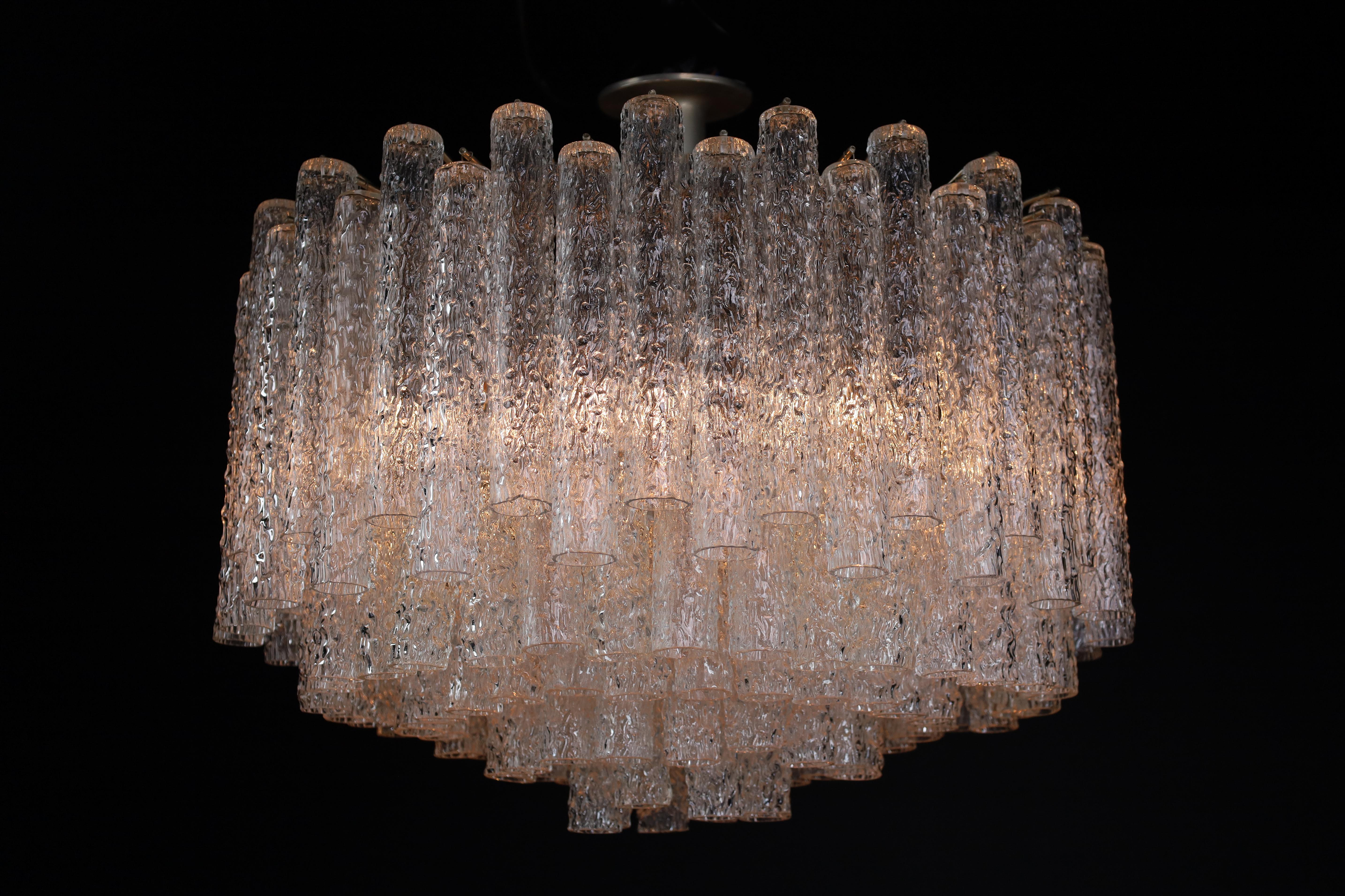 Mid-Century Modern Grande Midcentury Chandelier Designed by Venini with Murano Glass Tubes 1950s For Sale