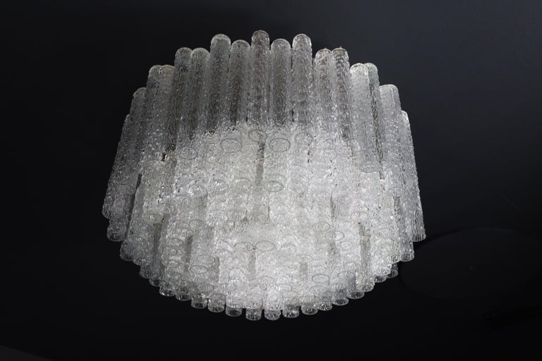Grande Midcentury Chandelier Designed by Venini with Murano Glass Tubes 1950s In Good Condition For Sale In Almelo, NL