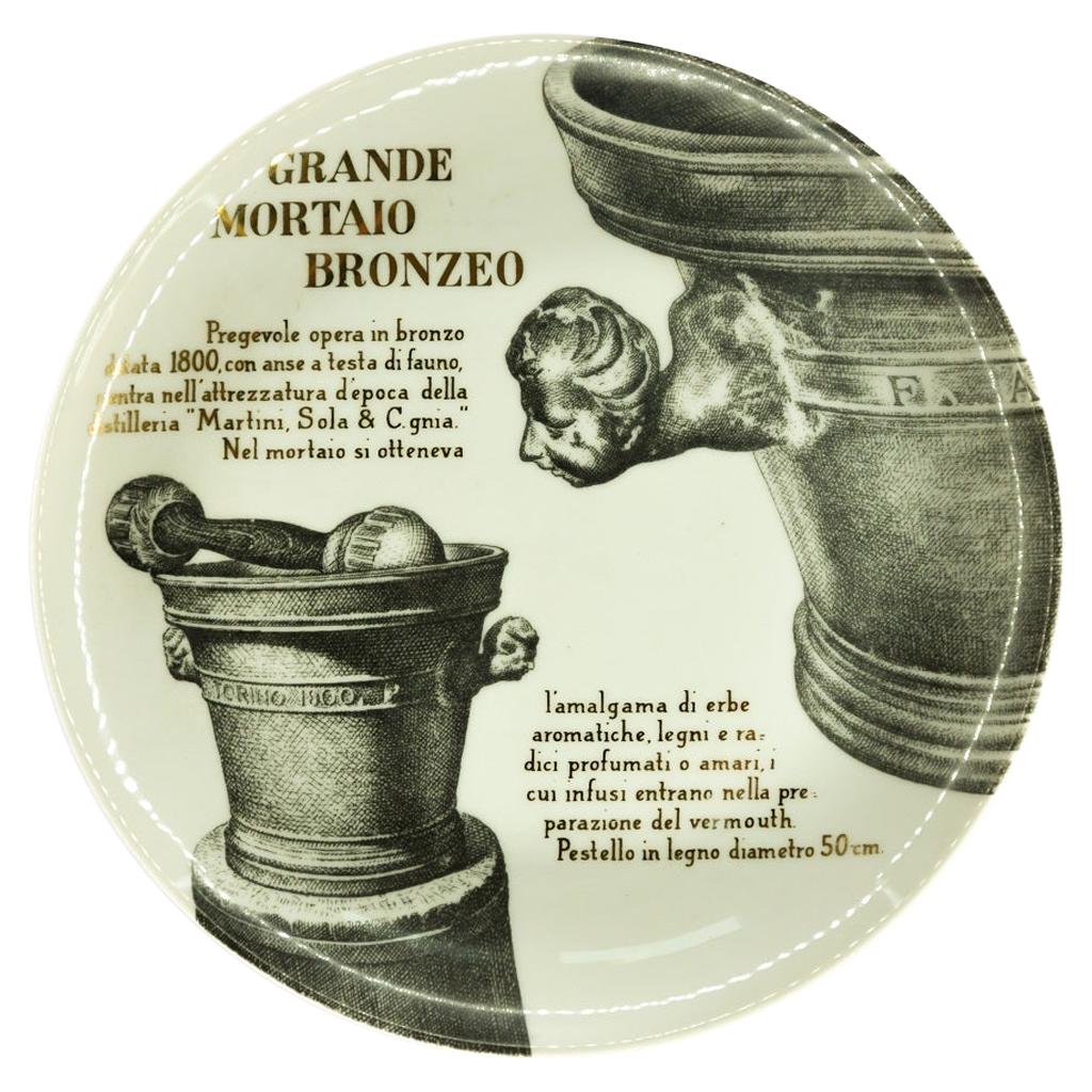 Plato Grande Mortaio Bronzeo para Martini & Rossi, por P. Fornasetti, años 60