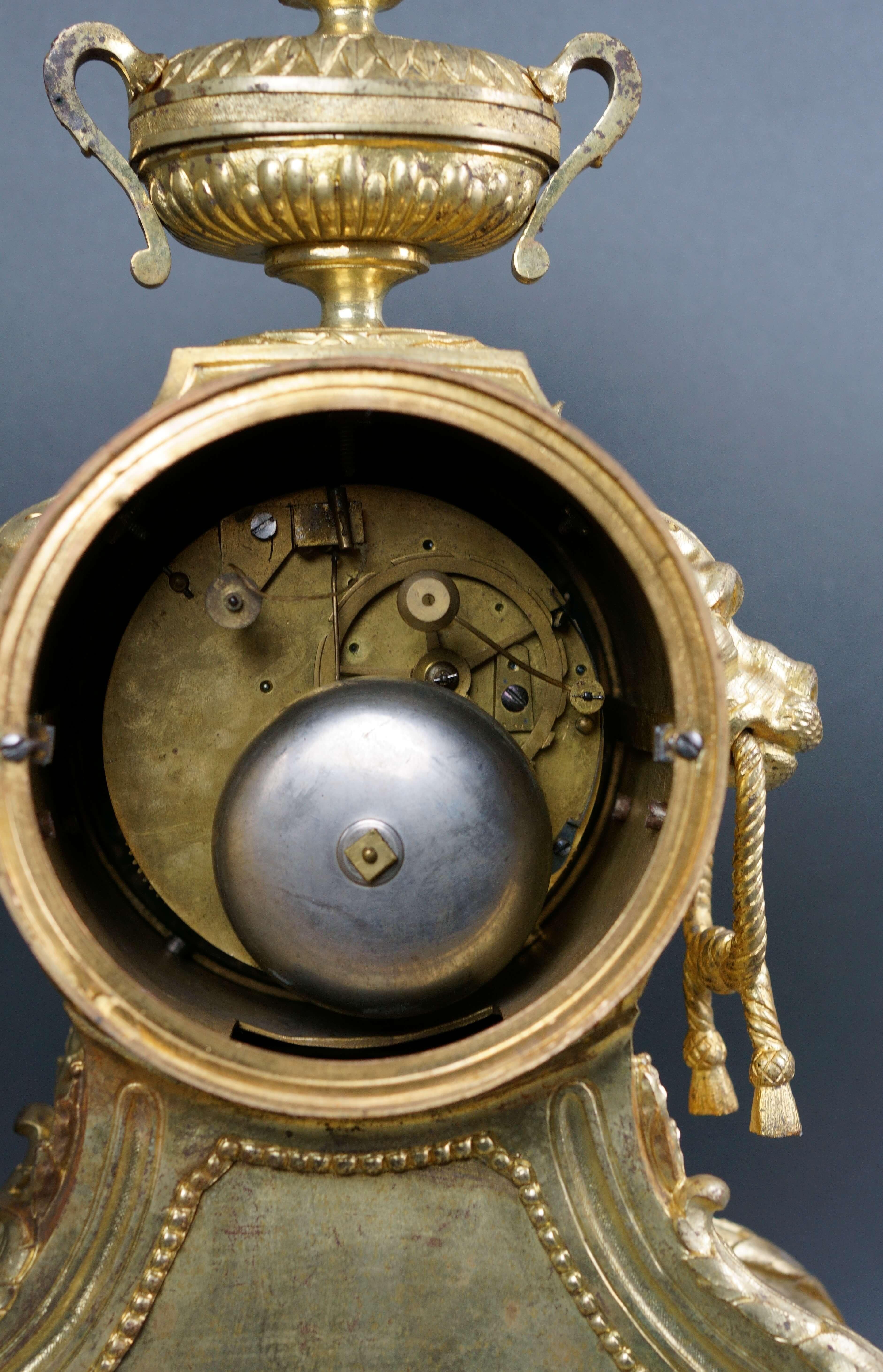 18th Century Grande Orologio Francese Luigi XVI Bronzo Dorato a Ormolu e Marmo nero