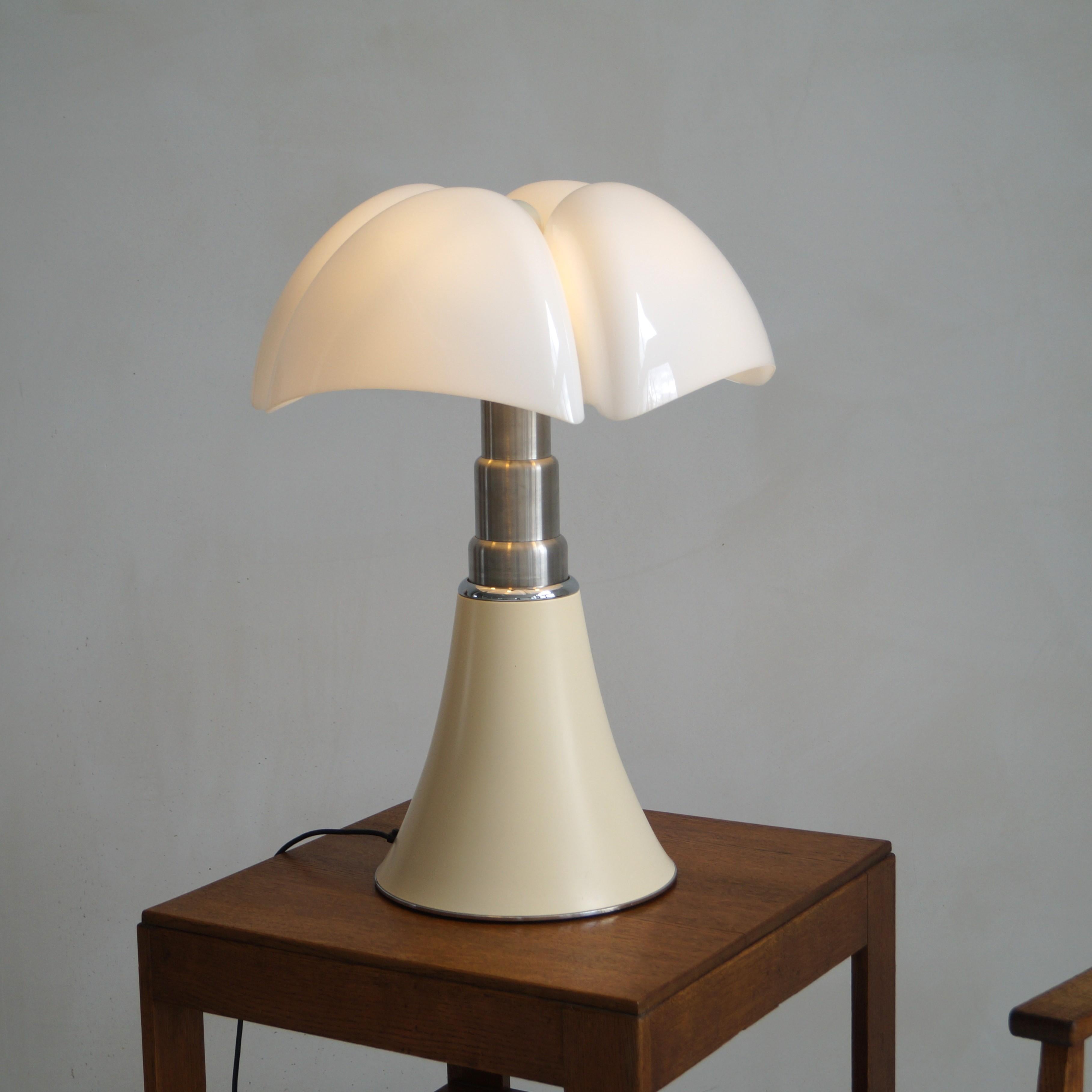 Grande Pipistrello by Gae Aulenti for Martinelli Luce, 1970s 5