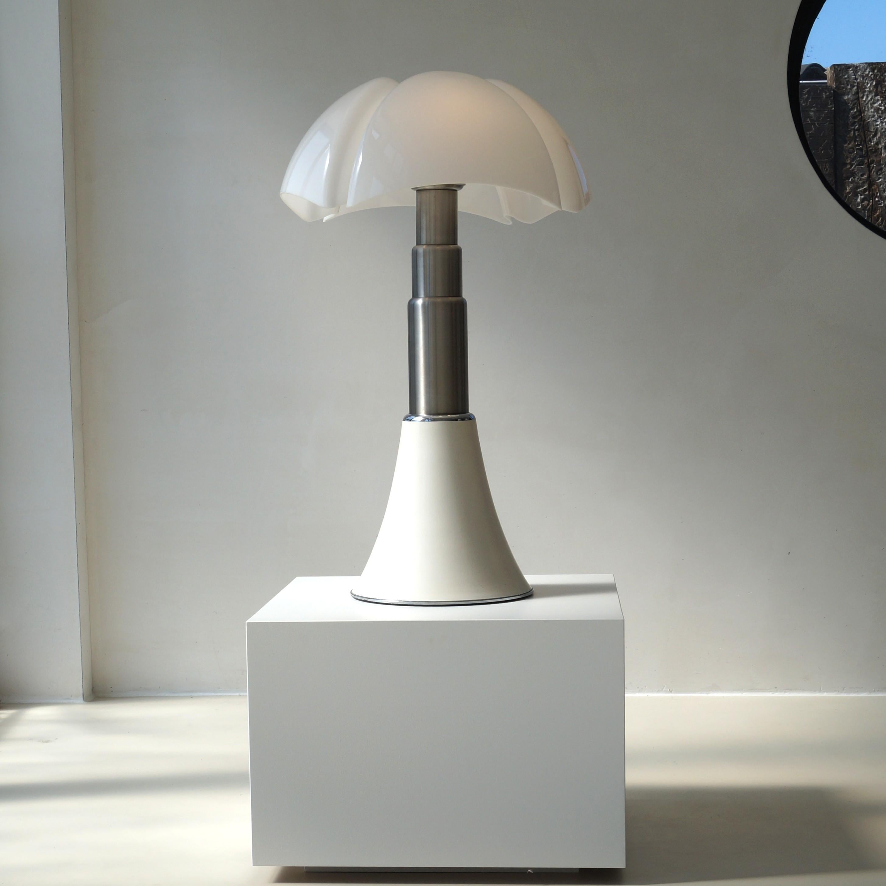 Grande Pipistrello de Gae Aulenti pour Martinelli Luce, 1980 en vente 7