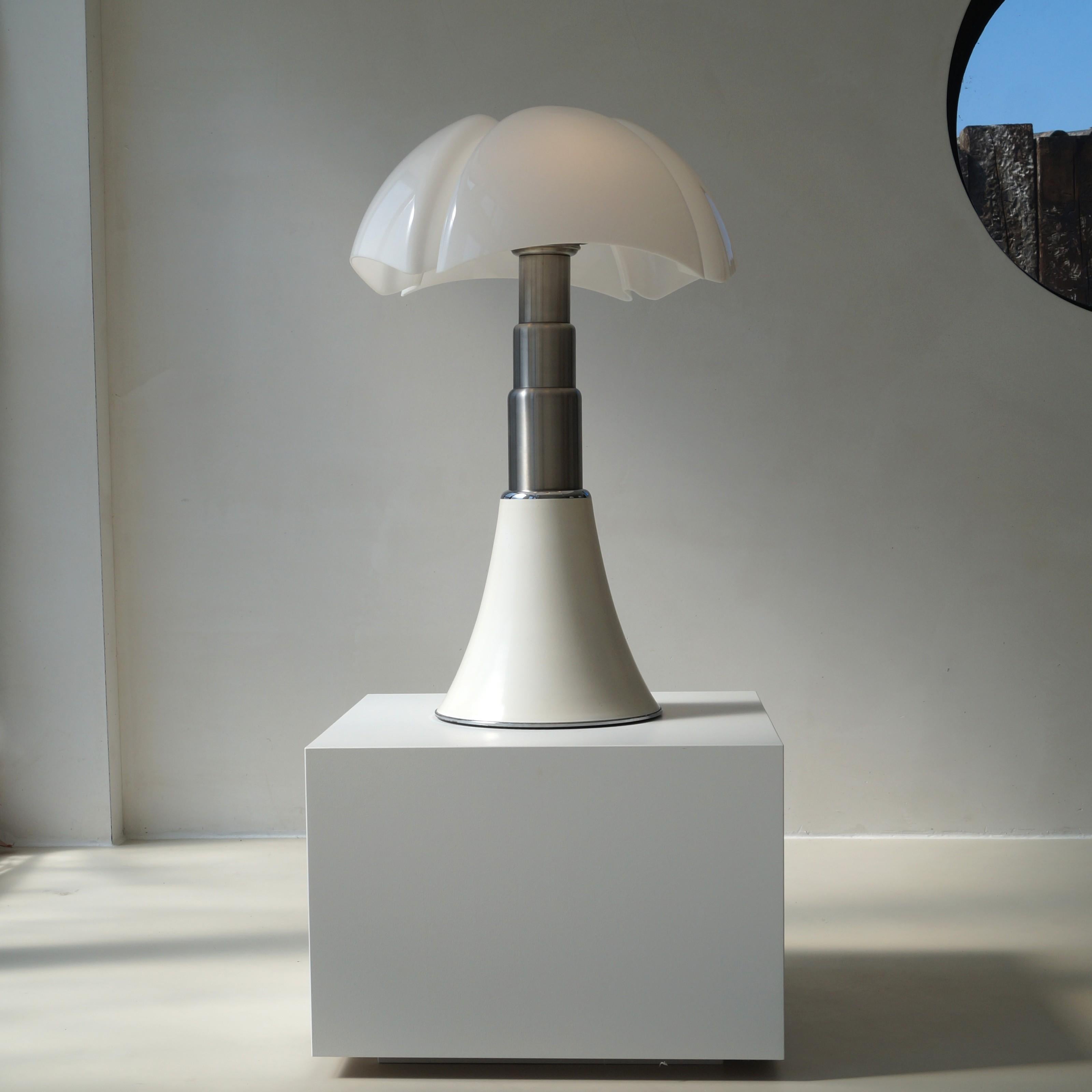 Grande Pipistrello de Gae Aulenti pour Martinelli Luce, 1980 en vente 8
