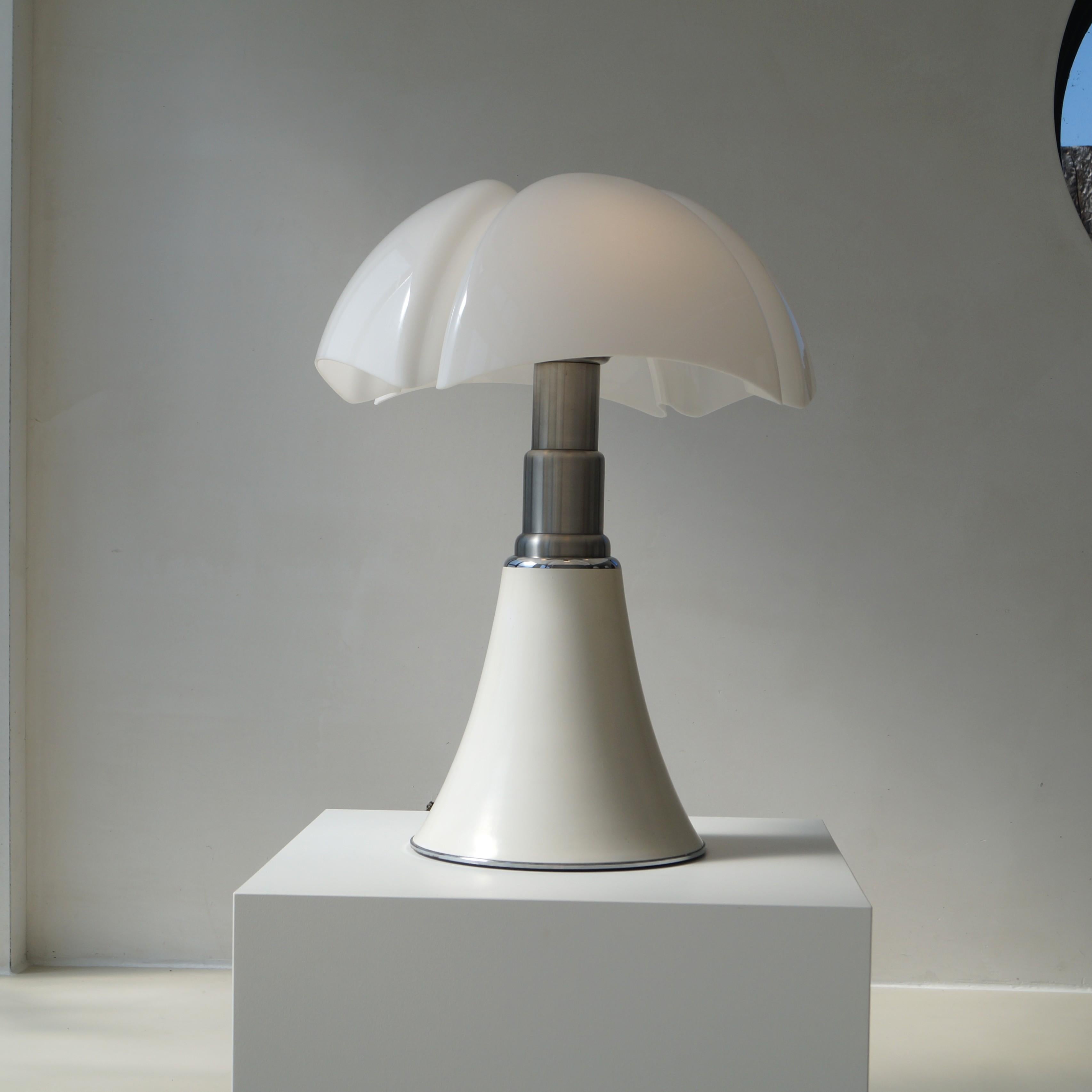 Grande Pipistrello de Gae Aulenti pour Martinelli Luce, 1980 en vente 9