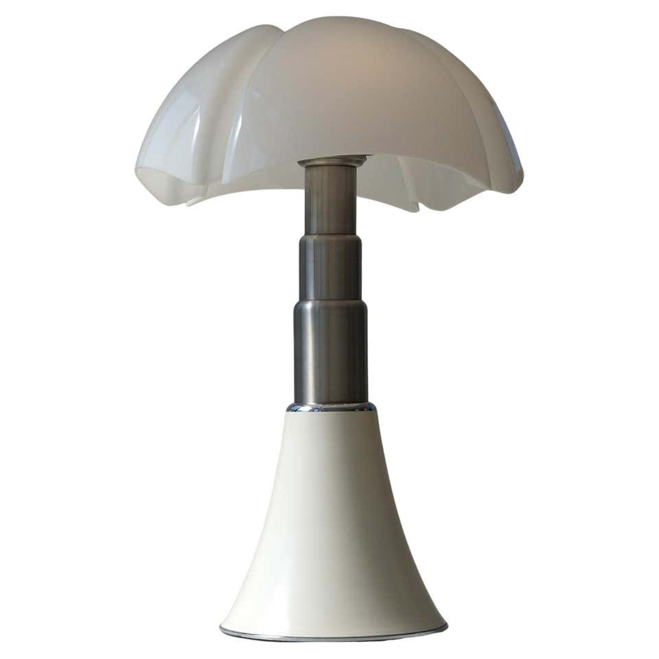 Black Pipistrello Table Lamp by Gae Aulenti for Martinelli Luce, 1960s