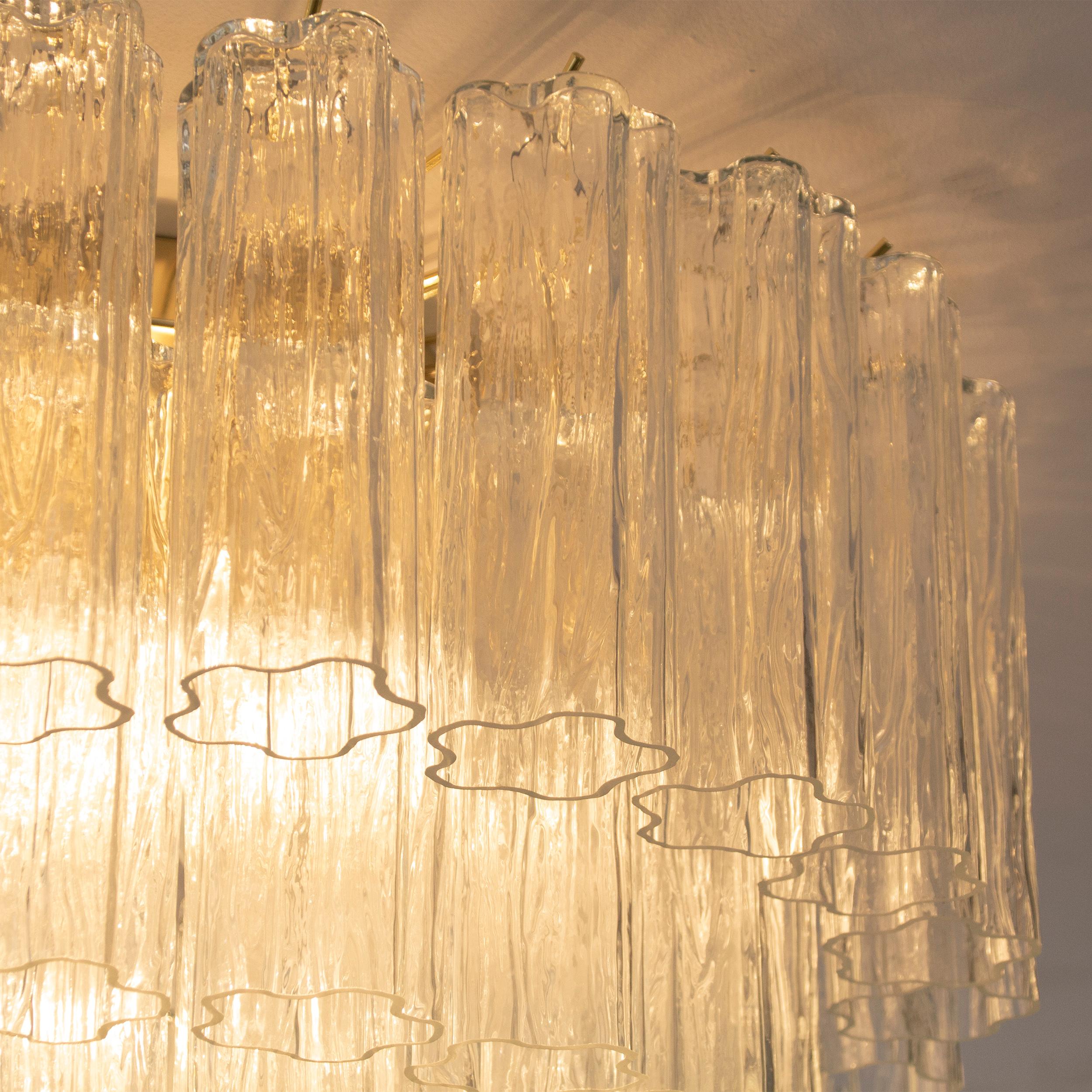 Grande plafoniera con pendagli vetro di Murano ispirata al mid-century italiano in vendita 2