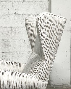 Large auricle armchair from the 1940s, Italian manufacture