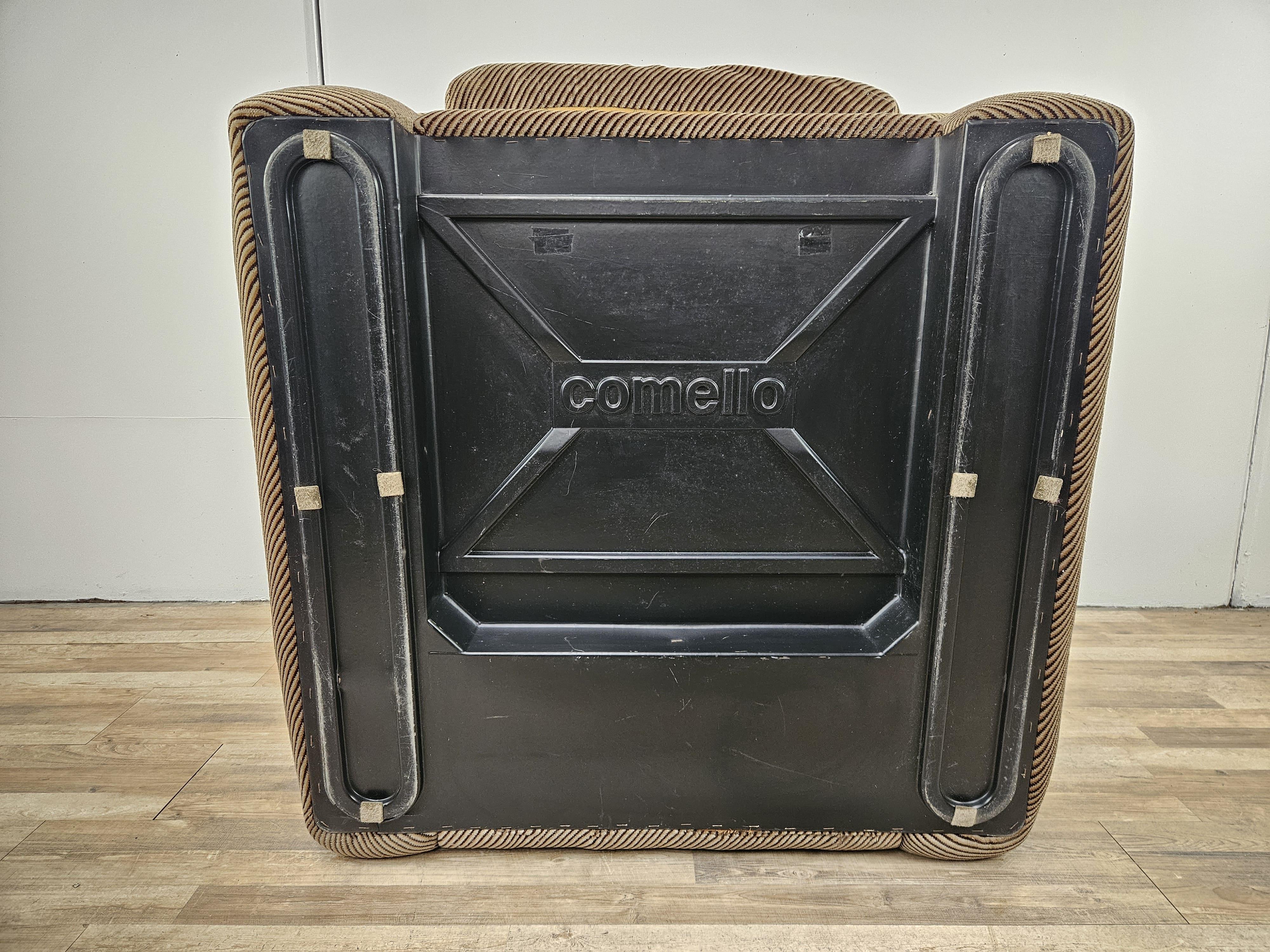 Grand fauteuil vintage en tissu rembourré de Comello Italia 1970 en vente 4