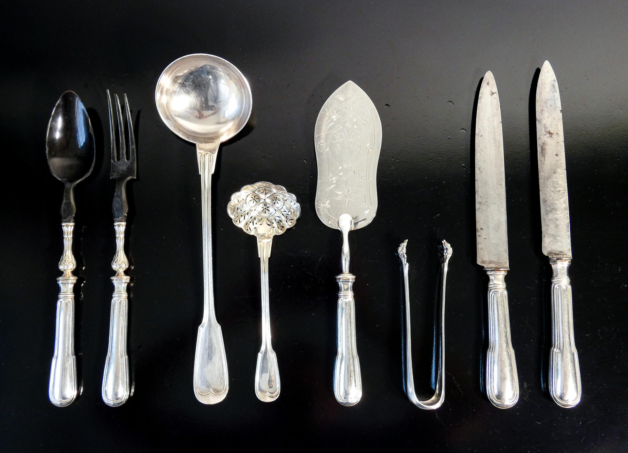 19th Century Grande servizio di posate CHRISTOFLE mod. Filet, Chinon. 96 pz. Francia, 1876 in vendita