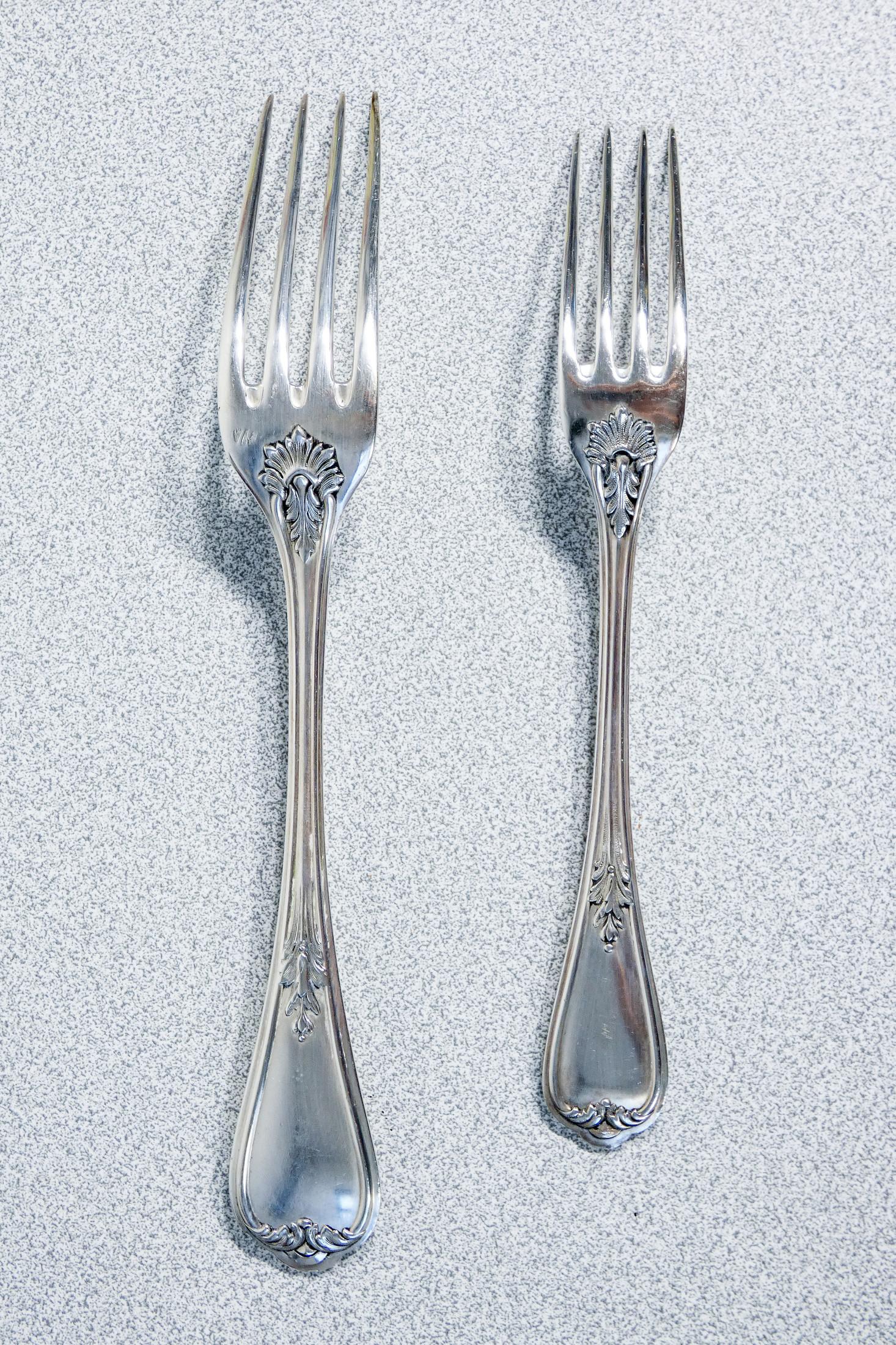 Large HENRI SOUFFLOT flatware service in 800 silver. 93 pcs. Late Nineteenth Century For Sale 12