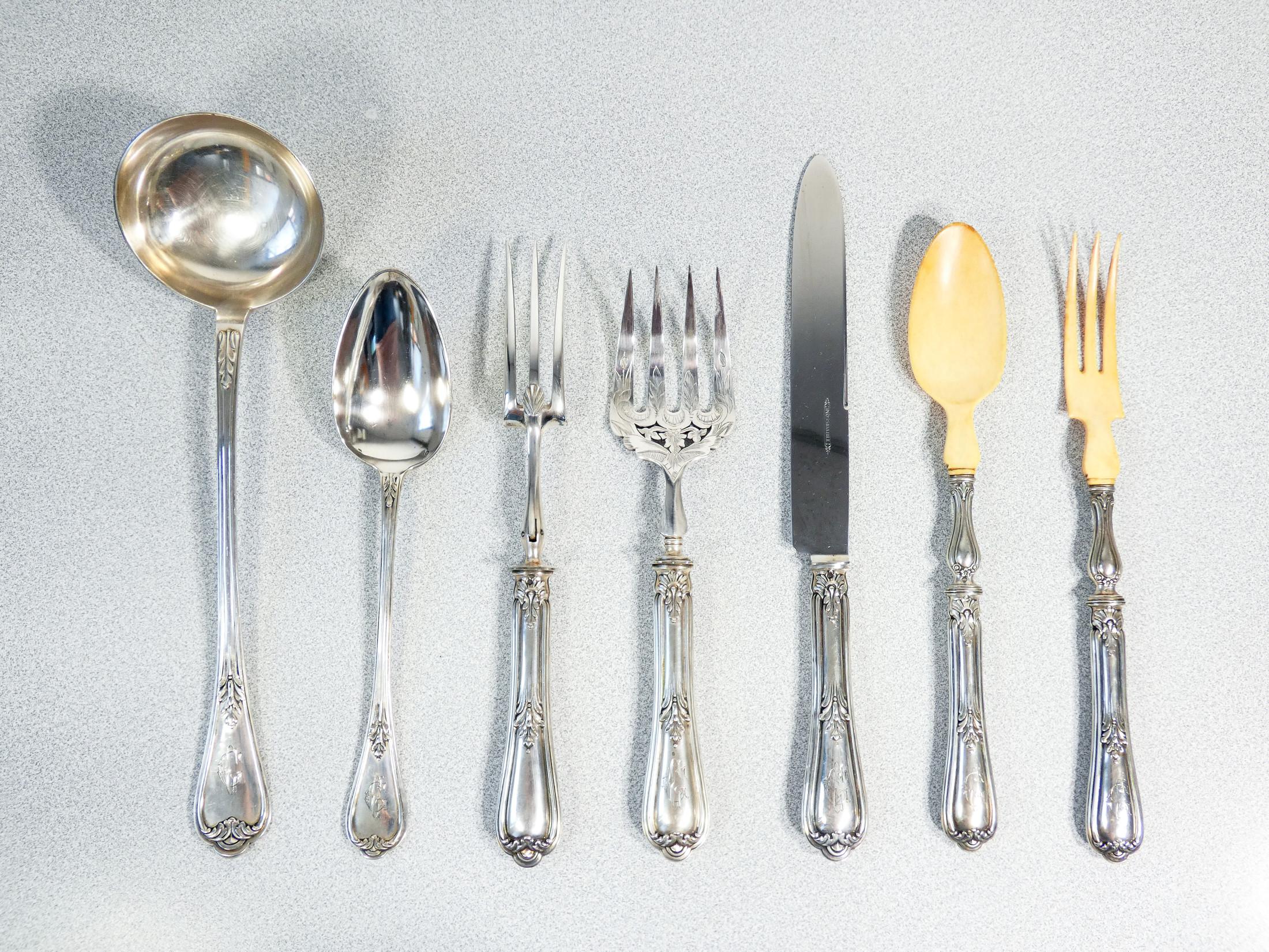 Large HENRI SOUFFLOT flatware service in 800 silver. 93 pcs. Late Nineteenth Century In Good Condition For Sale In Torino, IT