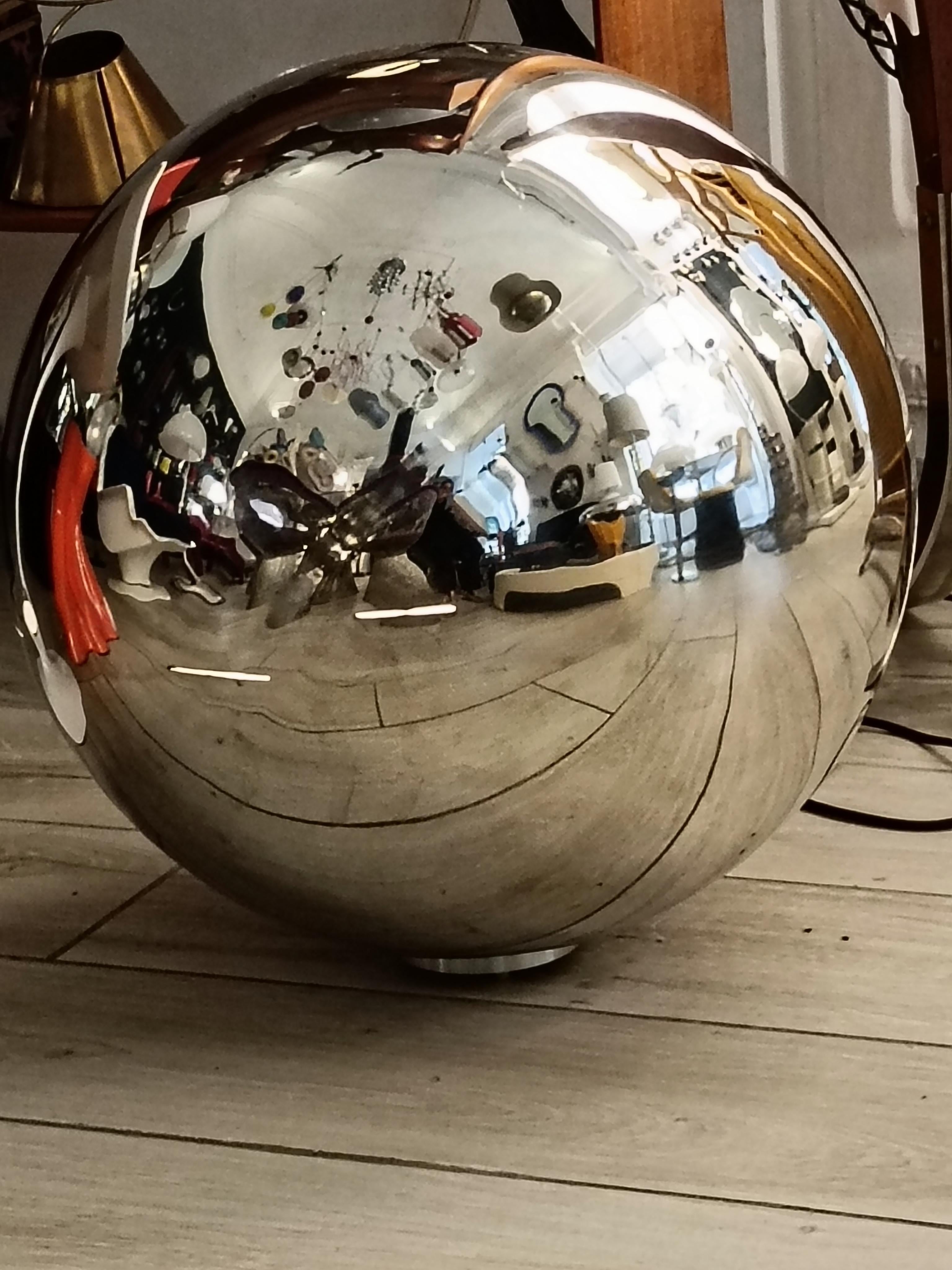 Italian Grande Sfera Lampada da Tavolo o da Terra Space Age, Italia 1970s in vendita