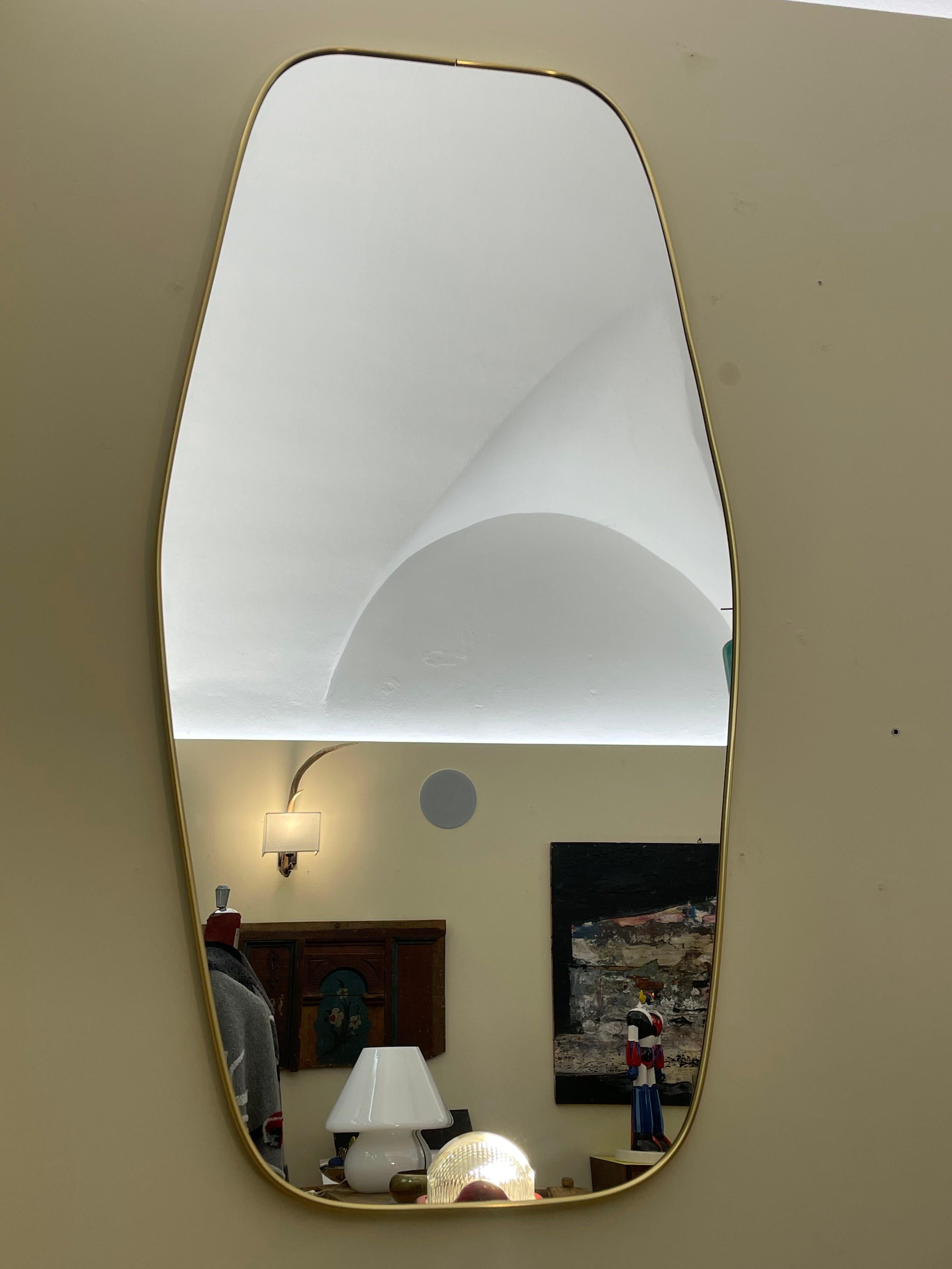 20th Century Large 1950s-60s mirror of Italian manufacture For Sale
