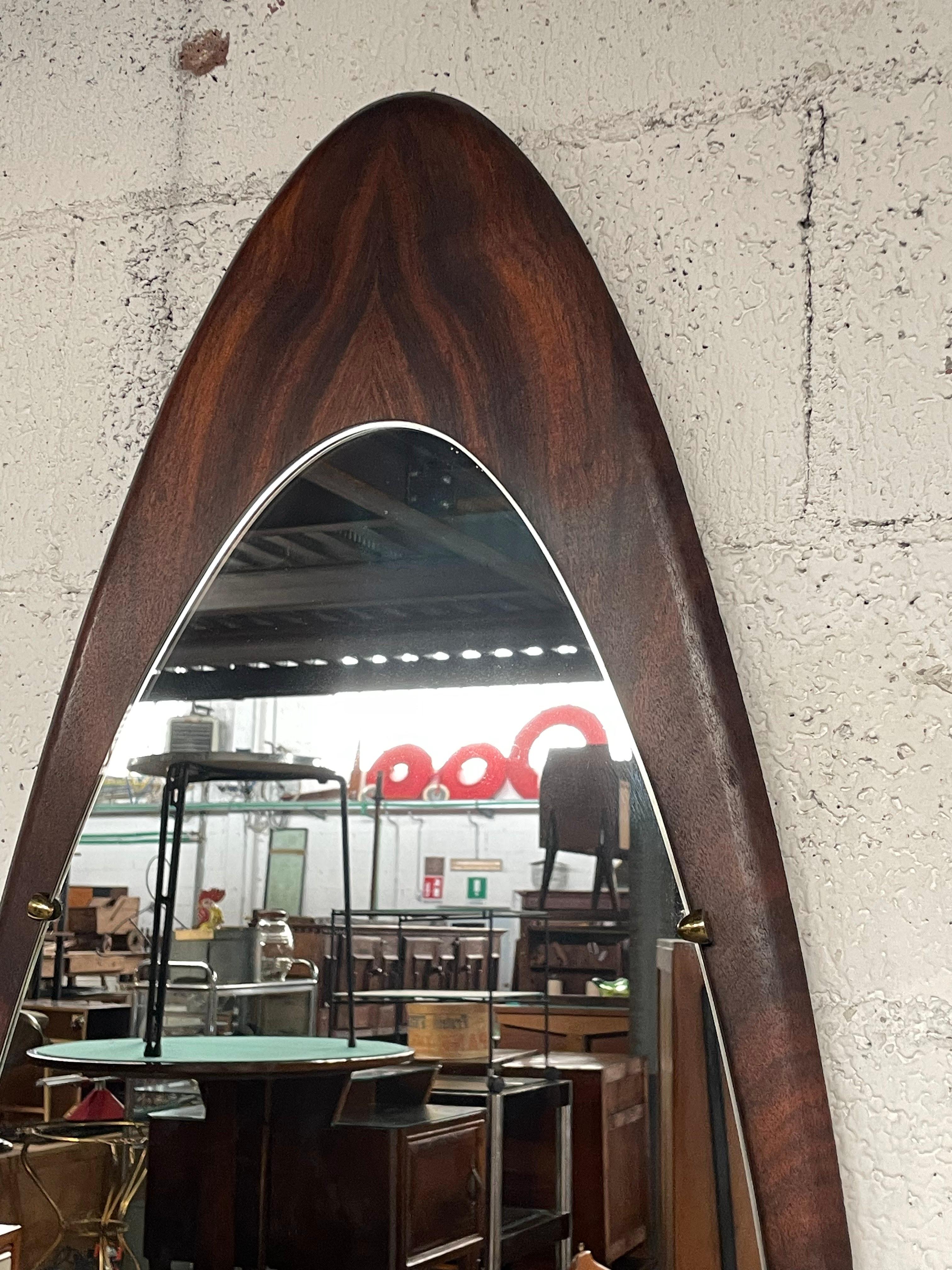Mid-20th Century Large 1960s oval mirror of Italian manufacture For Sale