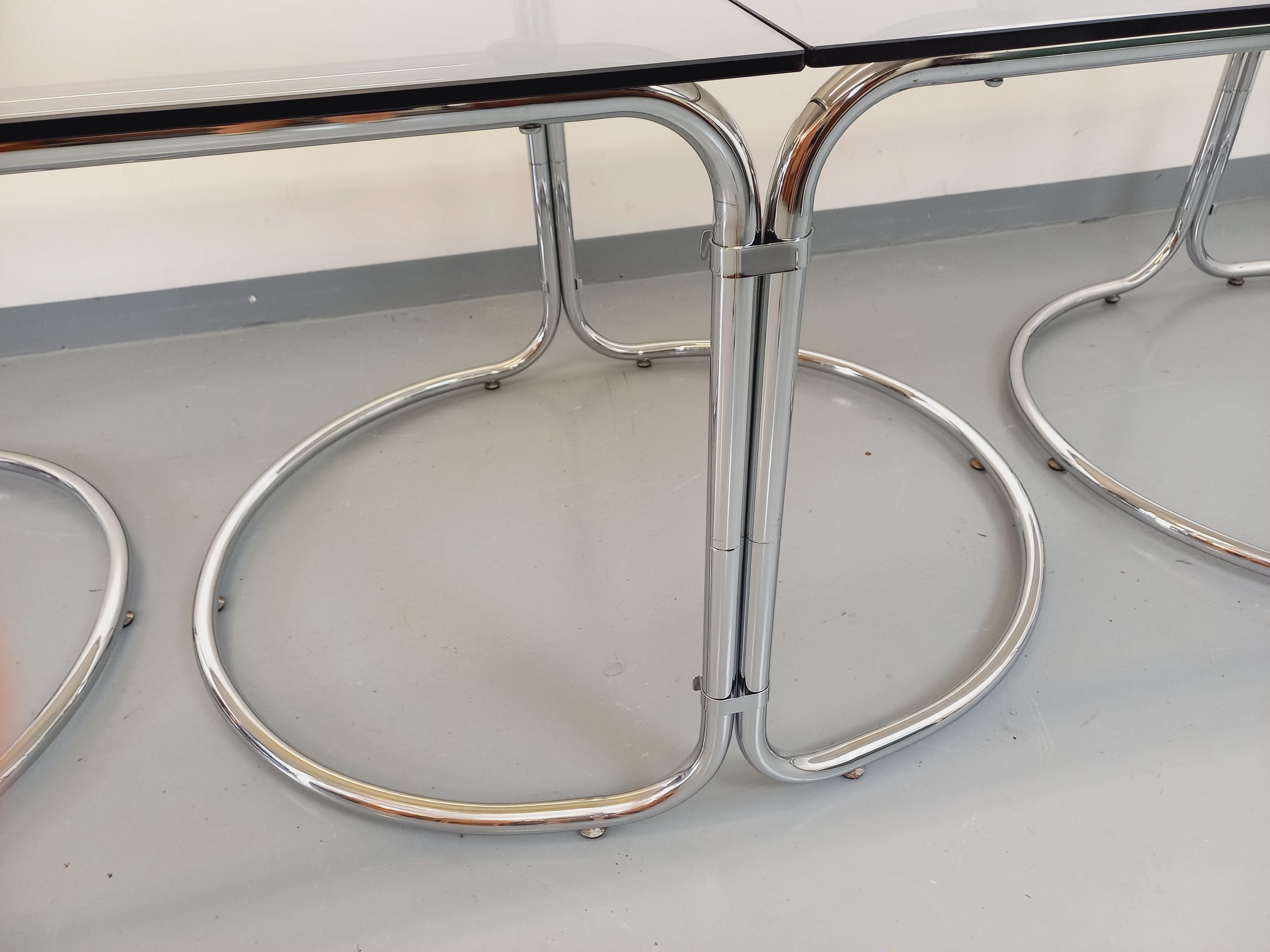 Grande table à manger ovale modulable vintage en verre fumé et métal chromé en vente 11