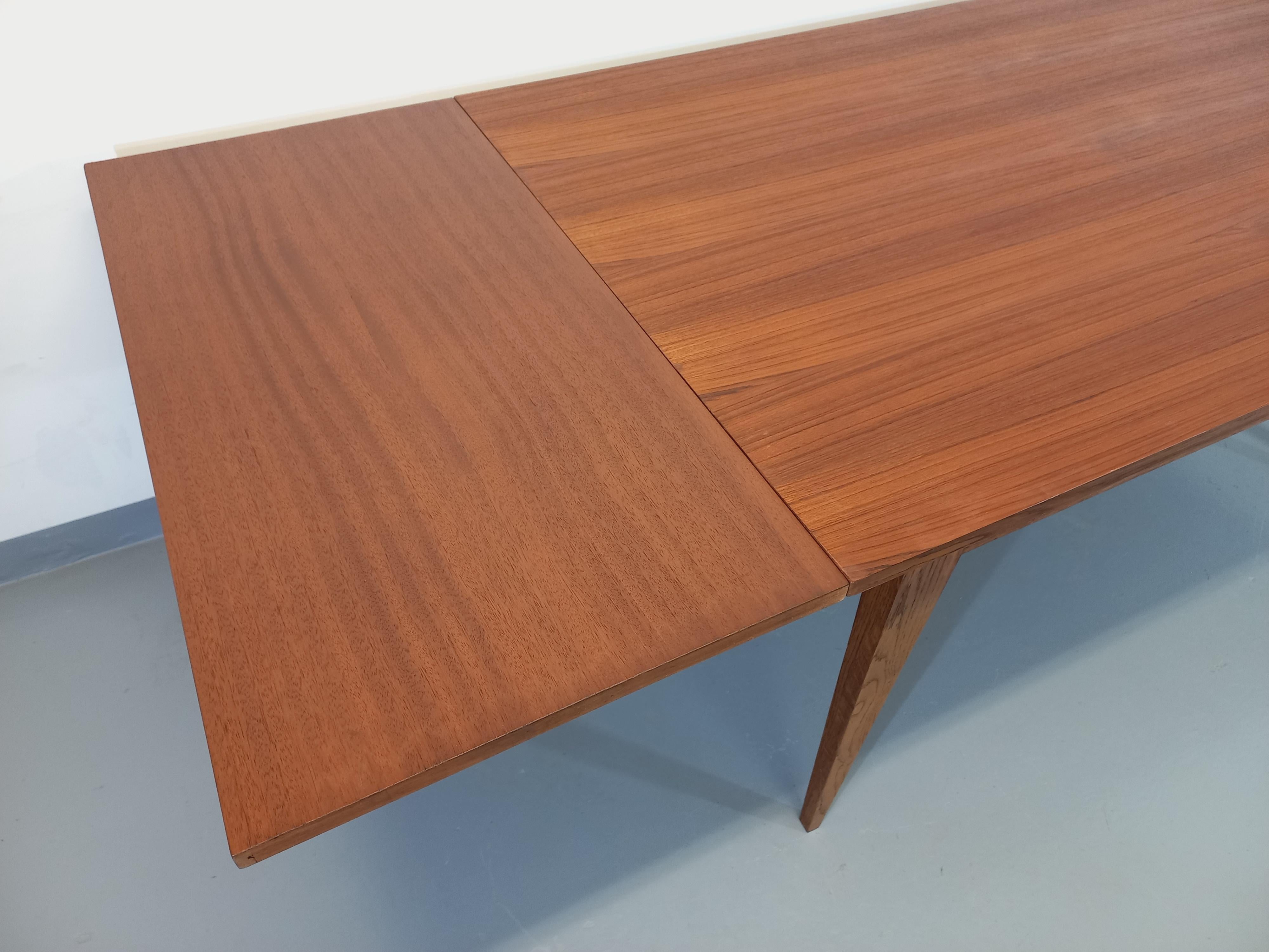 Grande table à manger style scandinave rustique vintage des années 50 60 en teck en vente 5