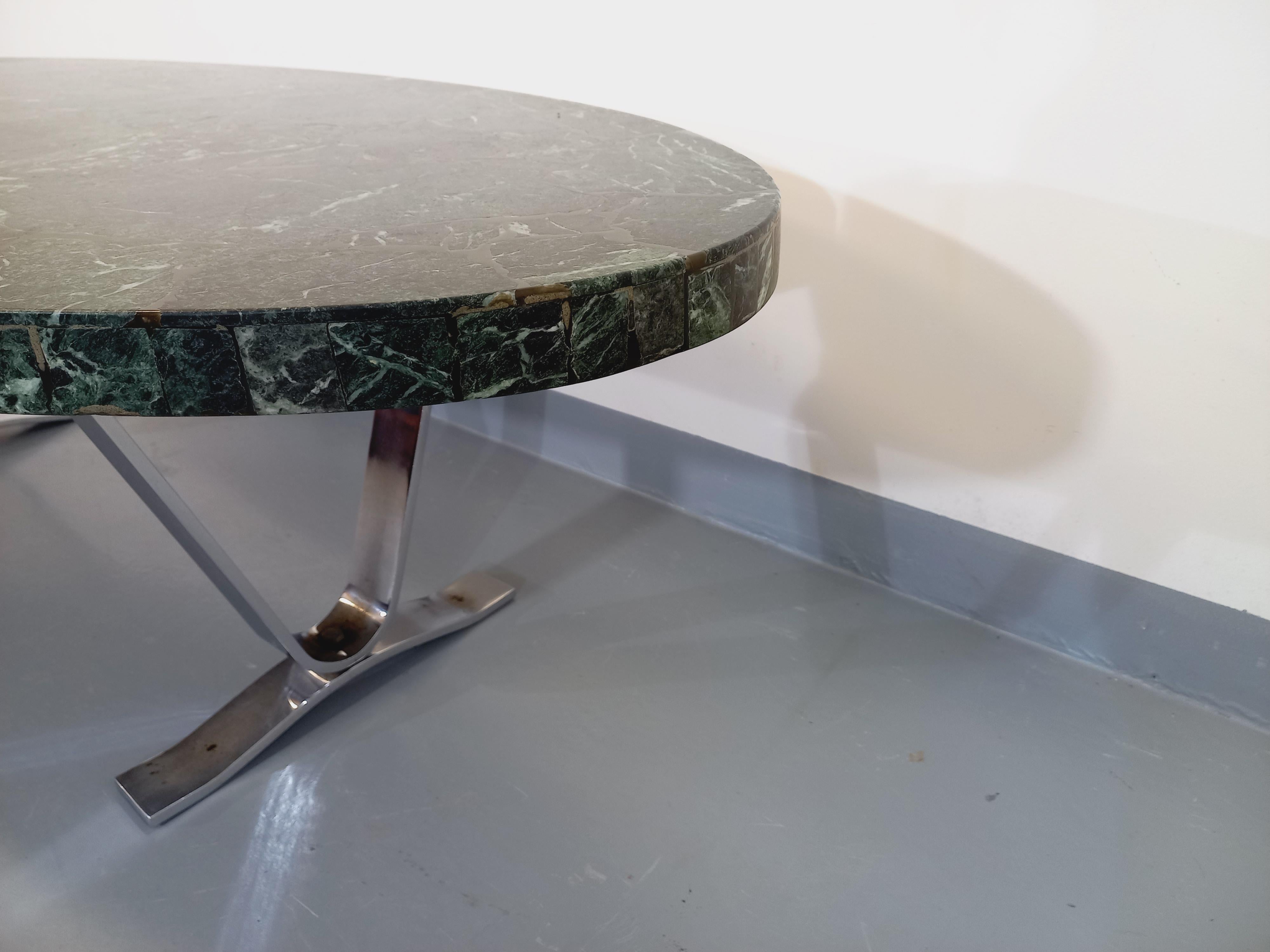 Grande table basse ovale vintage en pierre et métal chromé des années 70 en vente 6