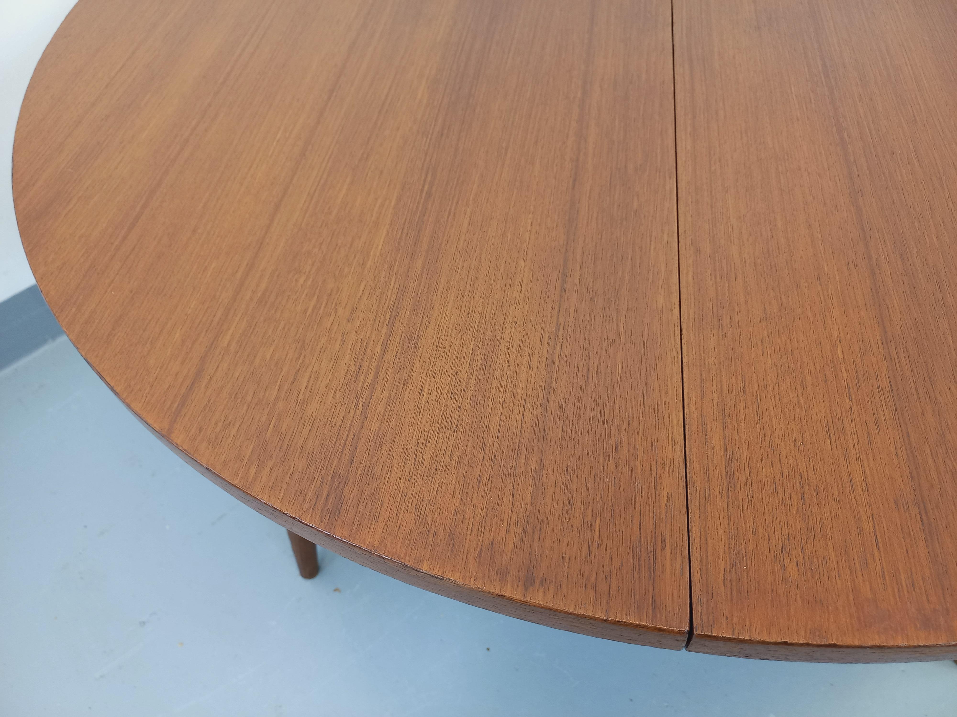 Grande table basse ronde scandinave vintage Smorrebrod de Arne Vodder extensible For Sale 5