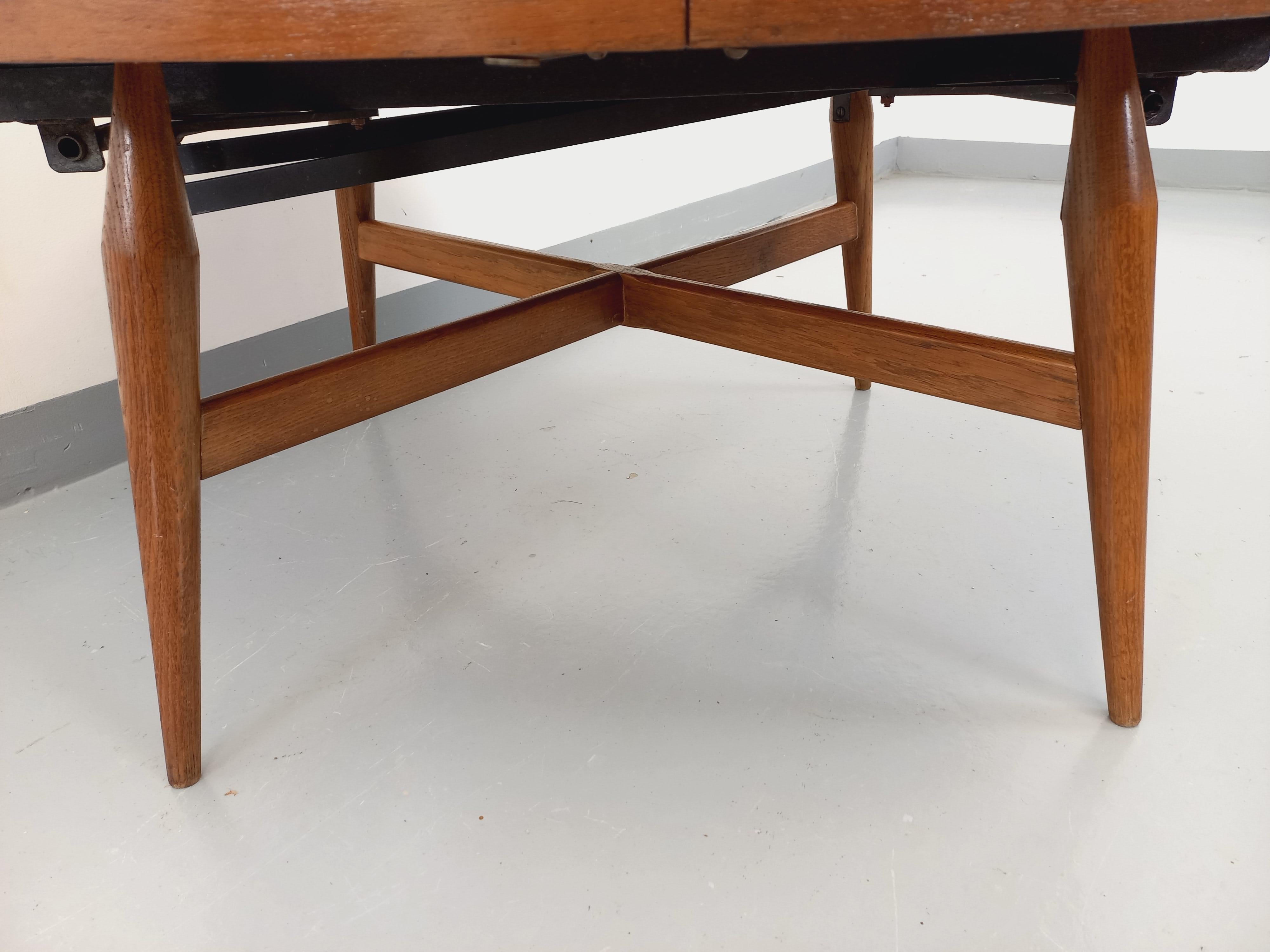 Grande table basse ronde scandinave vintage Smorrebrod de Arne Vodder extensible For Sale 6