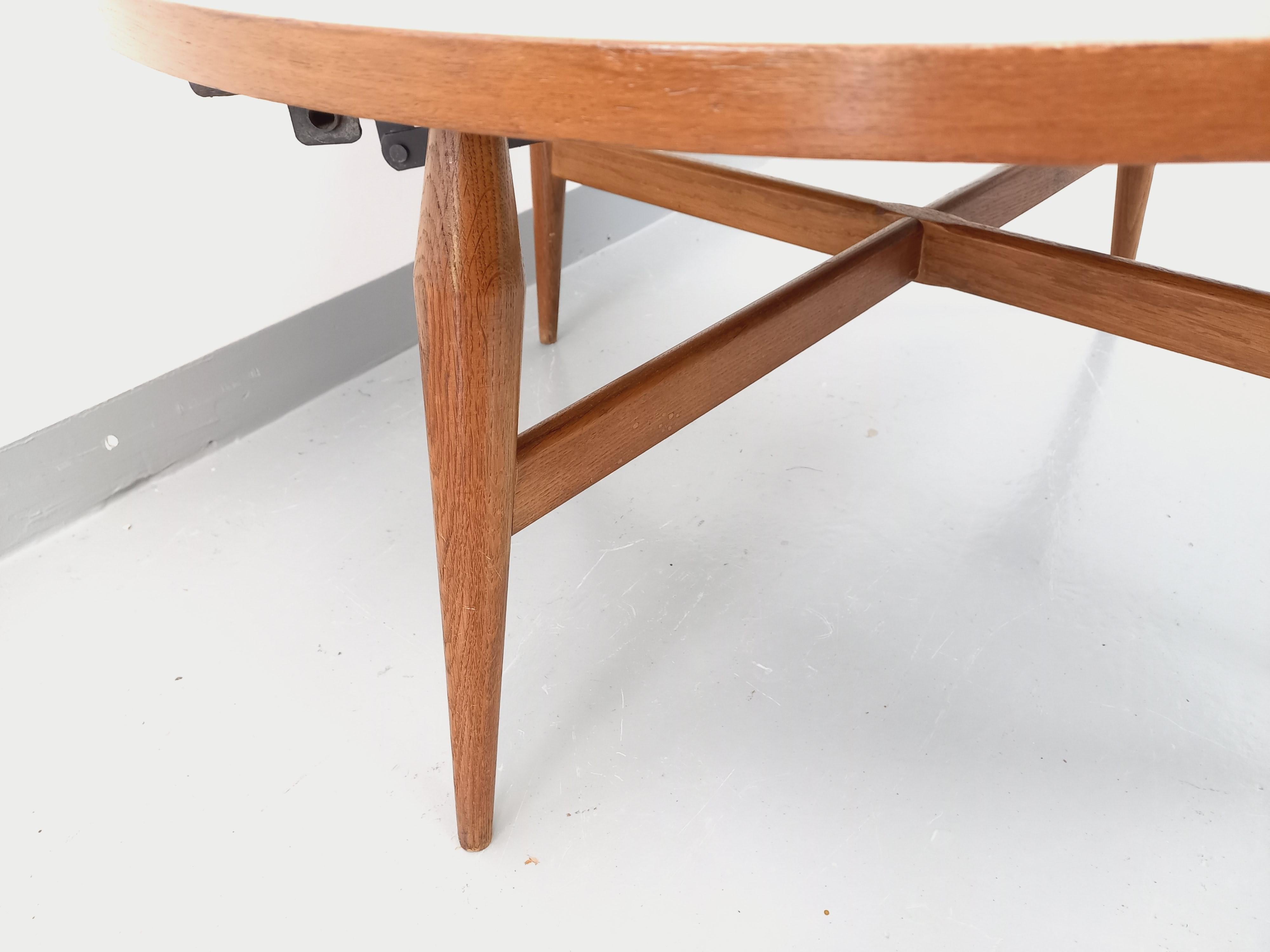 Grande table basse ronde scandinave vintage Smorrebrod de Arne Vodder extensible For Sale 8