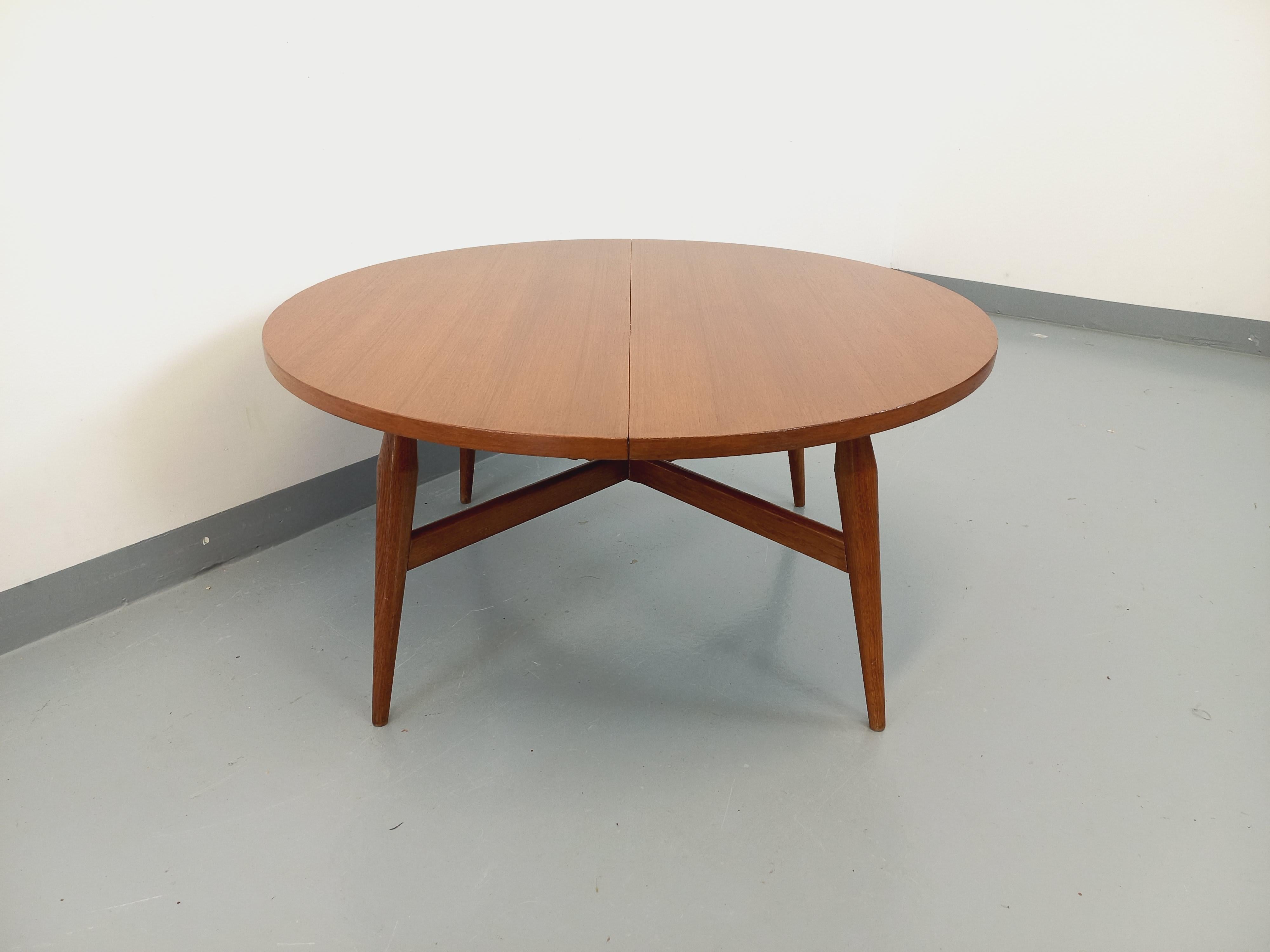 Teak Grande table basse ronde scandinave vintage Smorrebrod de Arne Vodder extensible For Sale