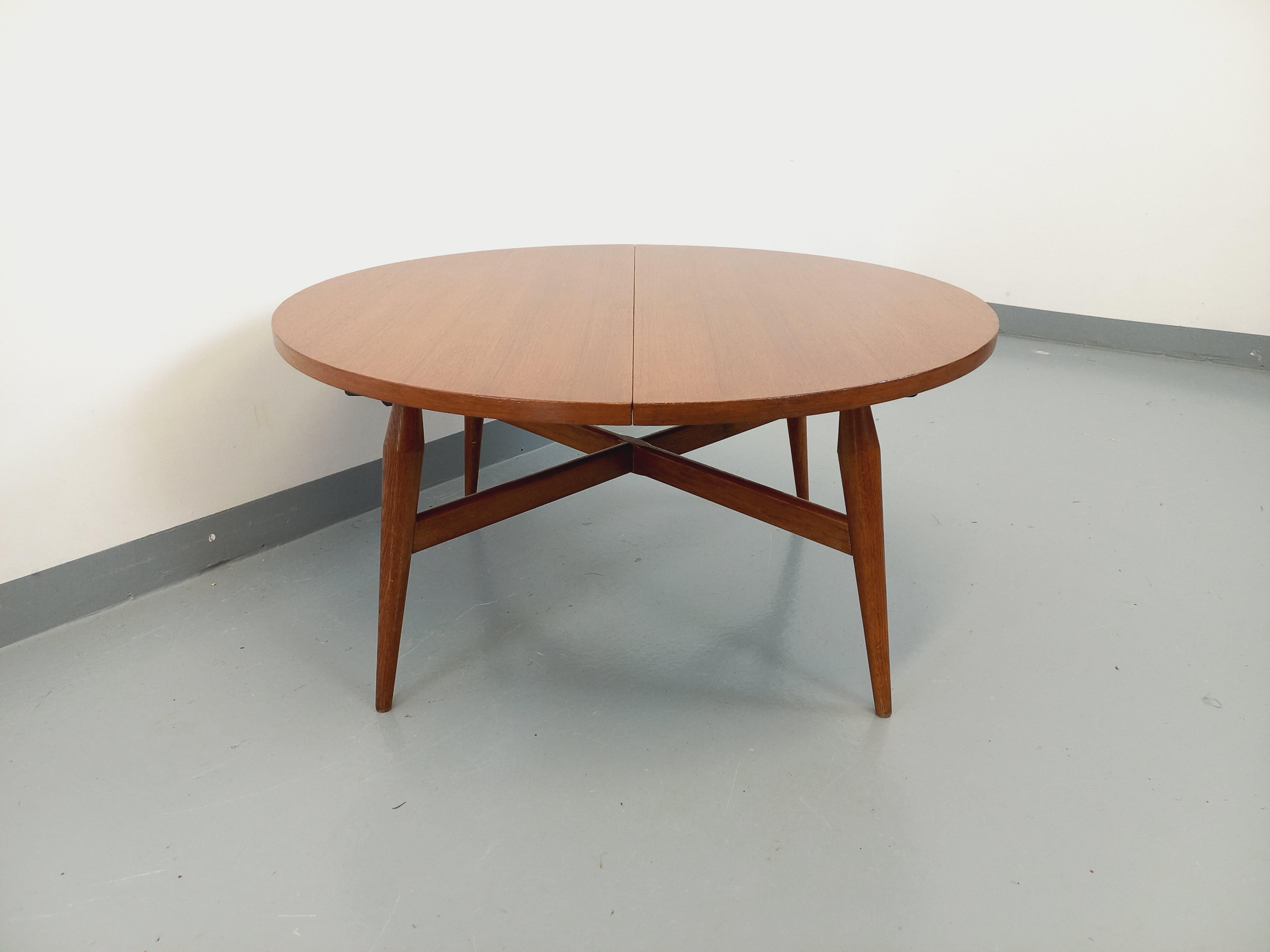Grande table basse ronde scandinave vintage Smorrebrod de Arne Vodder extensible For Sale 1