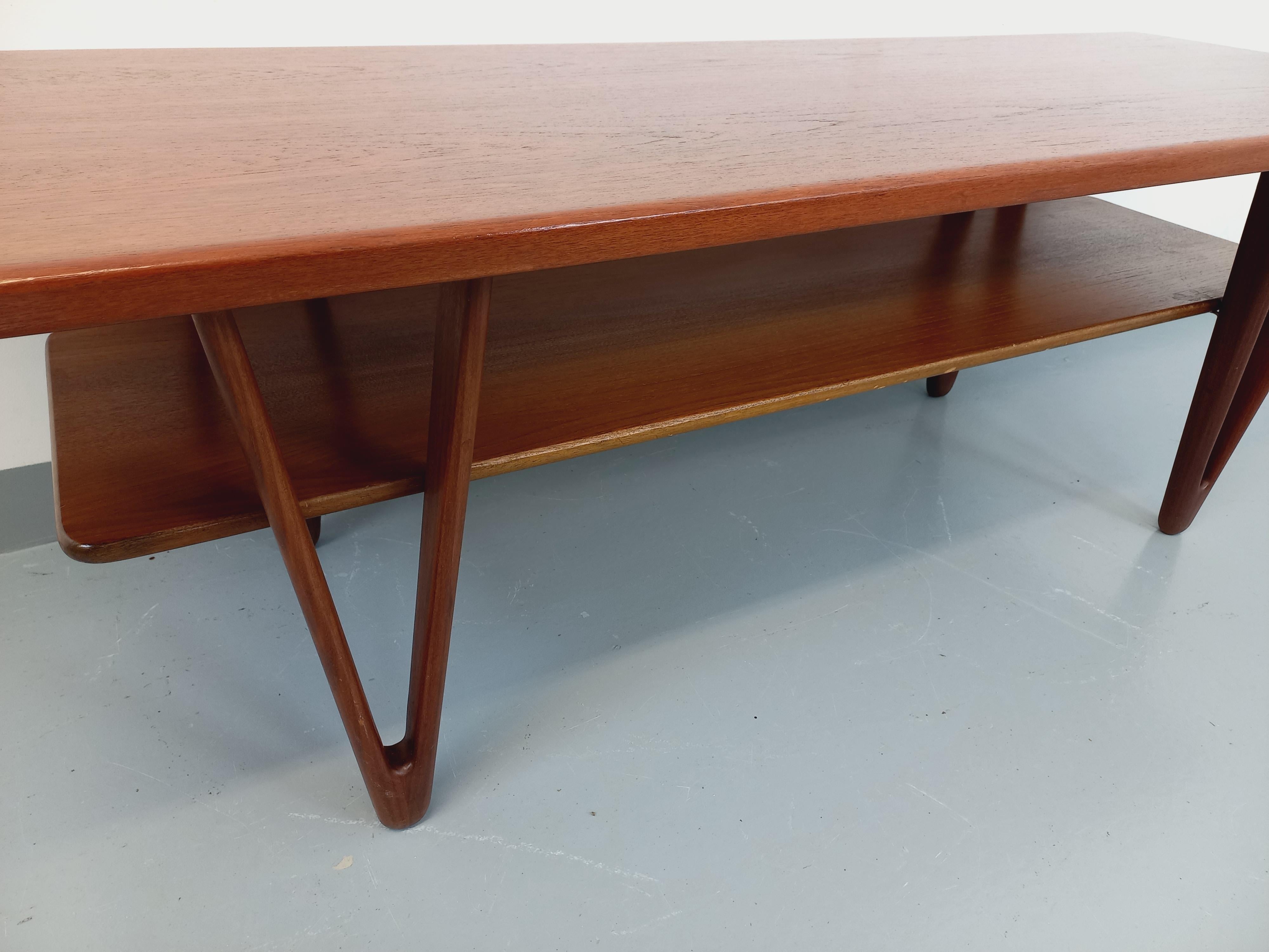 Grande table basse scandinave vintage à double plateau en teck de Kurt Østervig 13