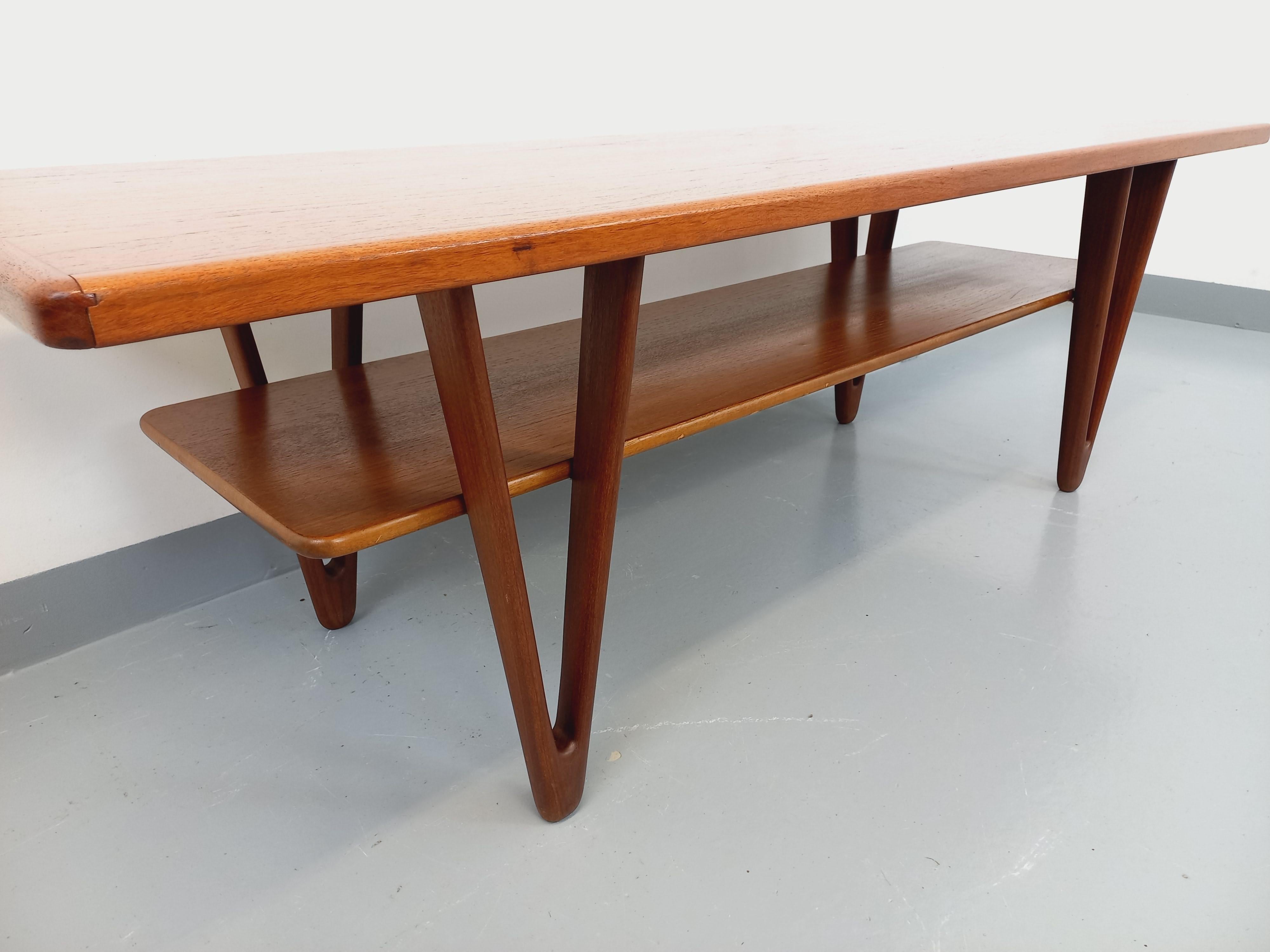 Grande table basse scandinave vintage à double plateau en teck de Kurt Østervig 2