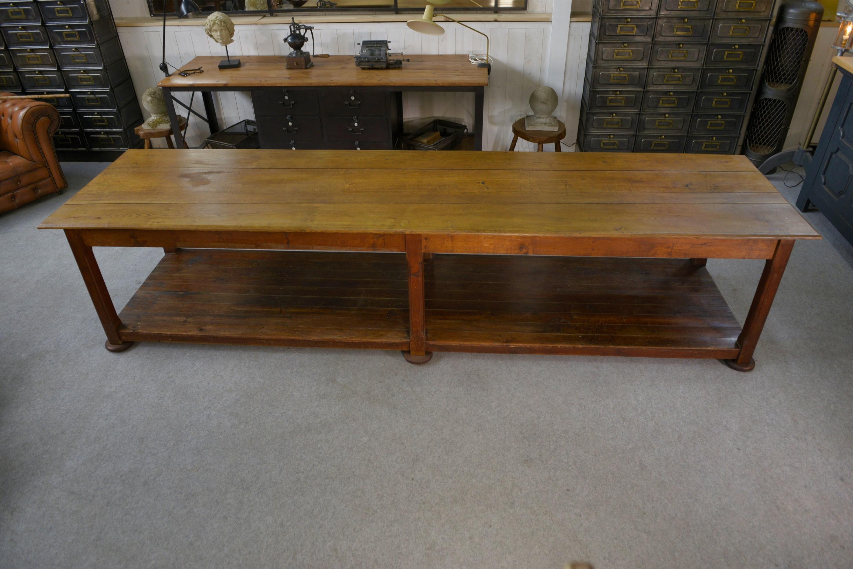 Grande table de drapier en chêne massif 1950's en vente 3