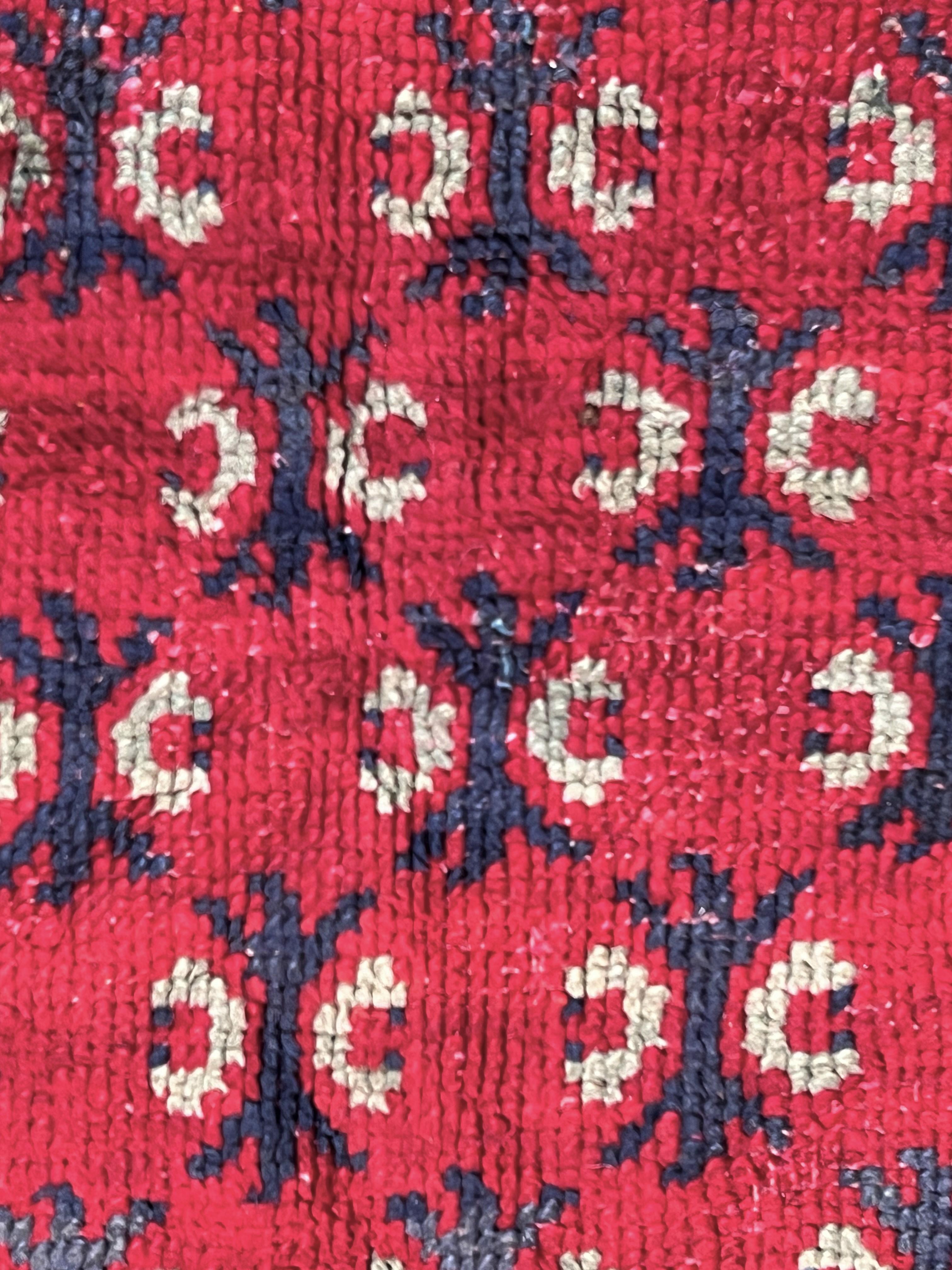 Grande tappeto Ushak fondo rosso con medaglione For Sale 5
