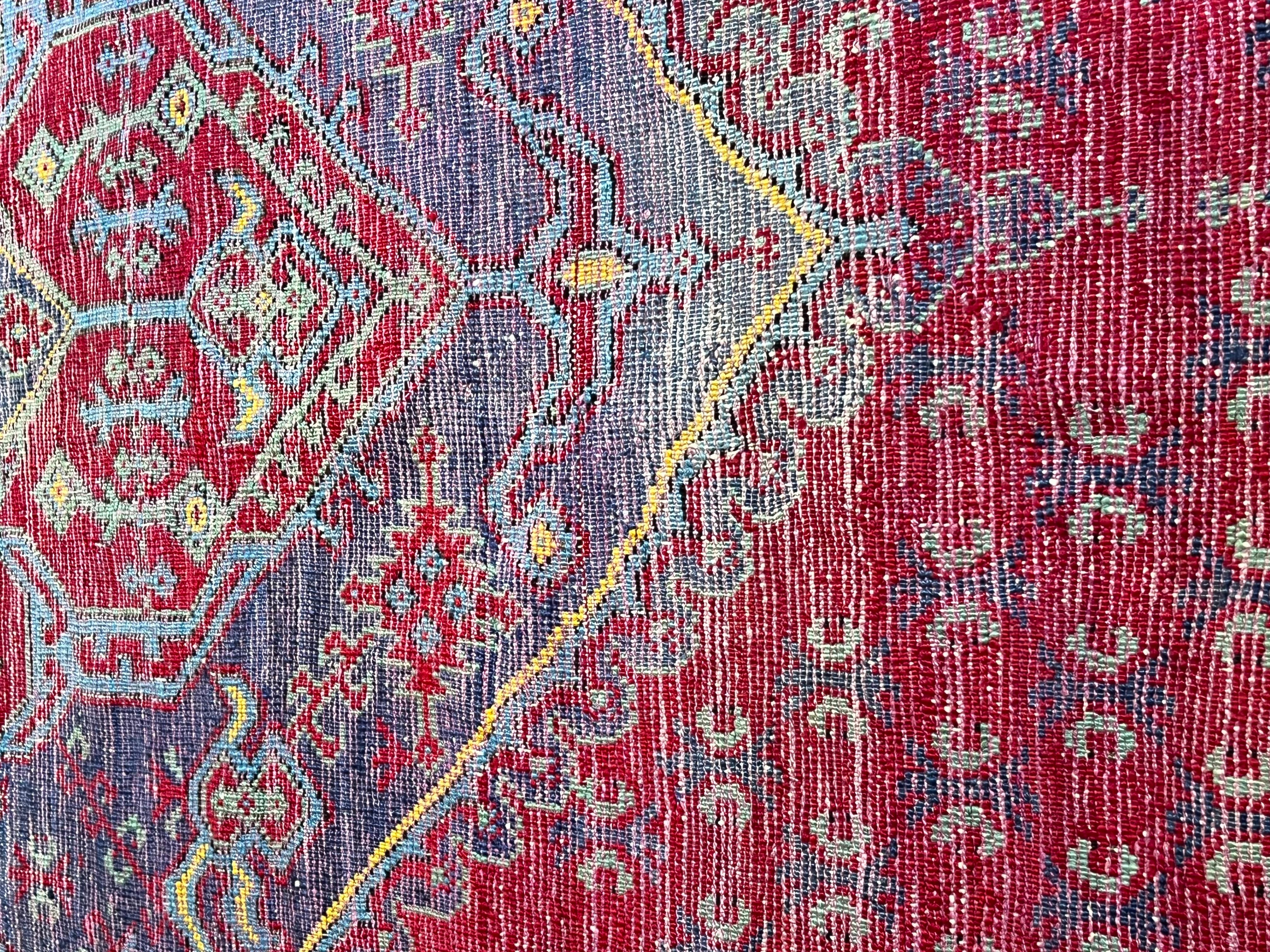 Grande tappeto Ushak fondo rosso con medaglione For Sale 7