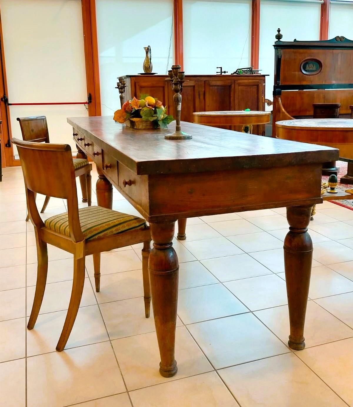Italian Grande table ancienne à six pieds 19ème siècle en vente