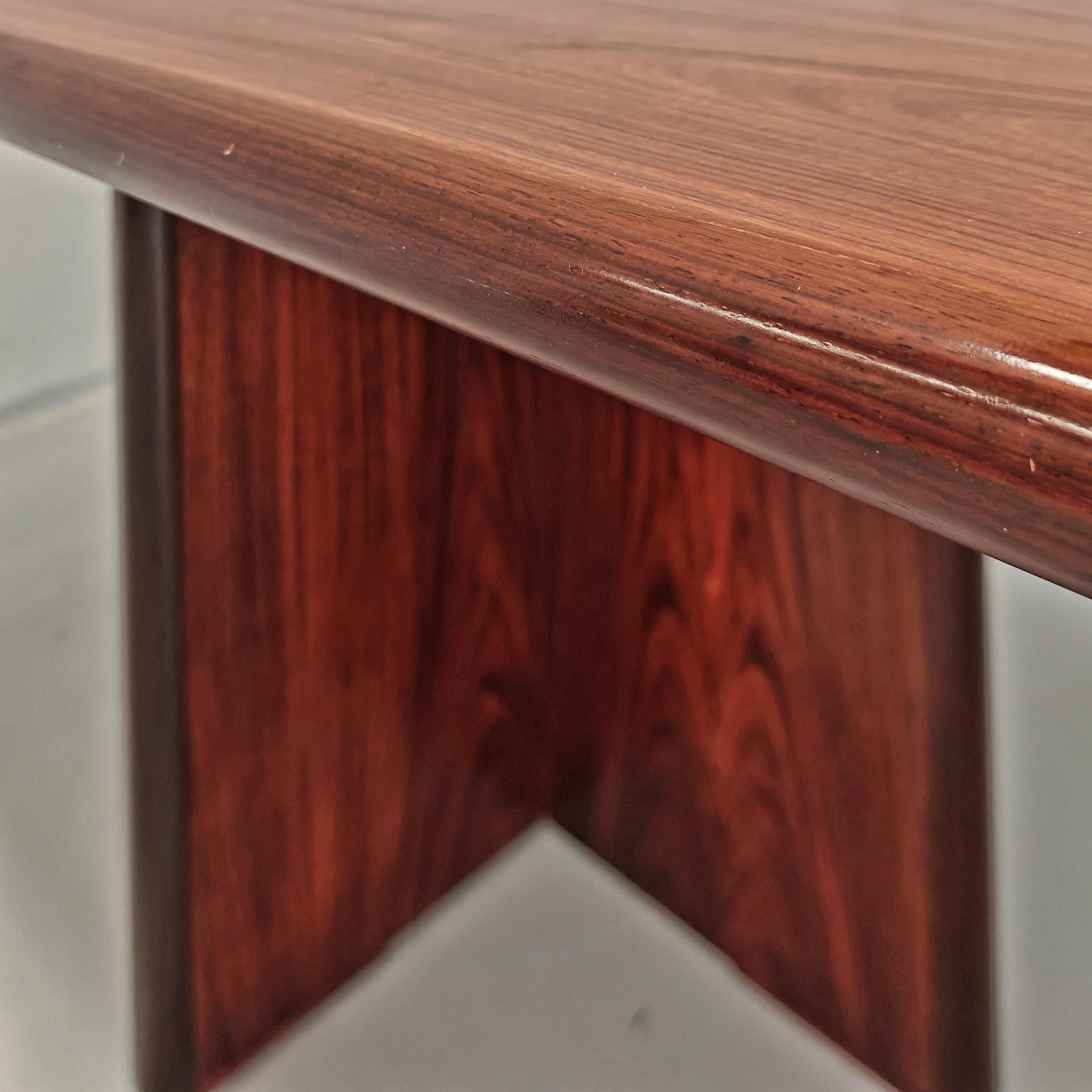 Grande Tavolo in legno 12 o 14 posti design Italiano anni 60 in vendita 7