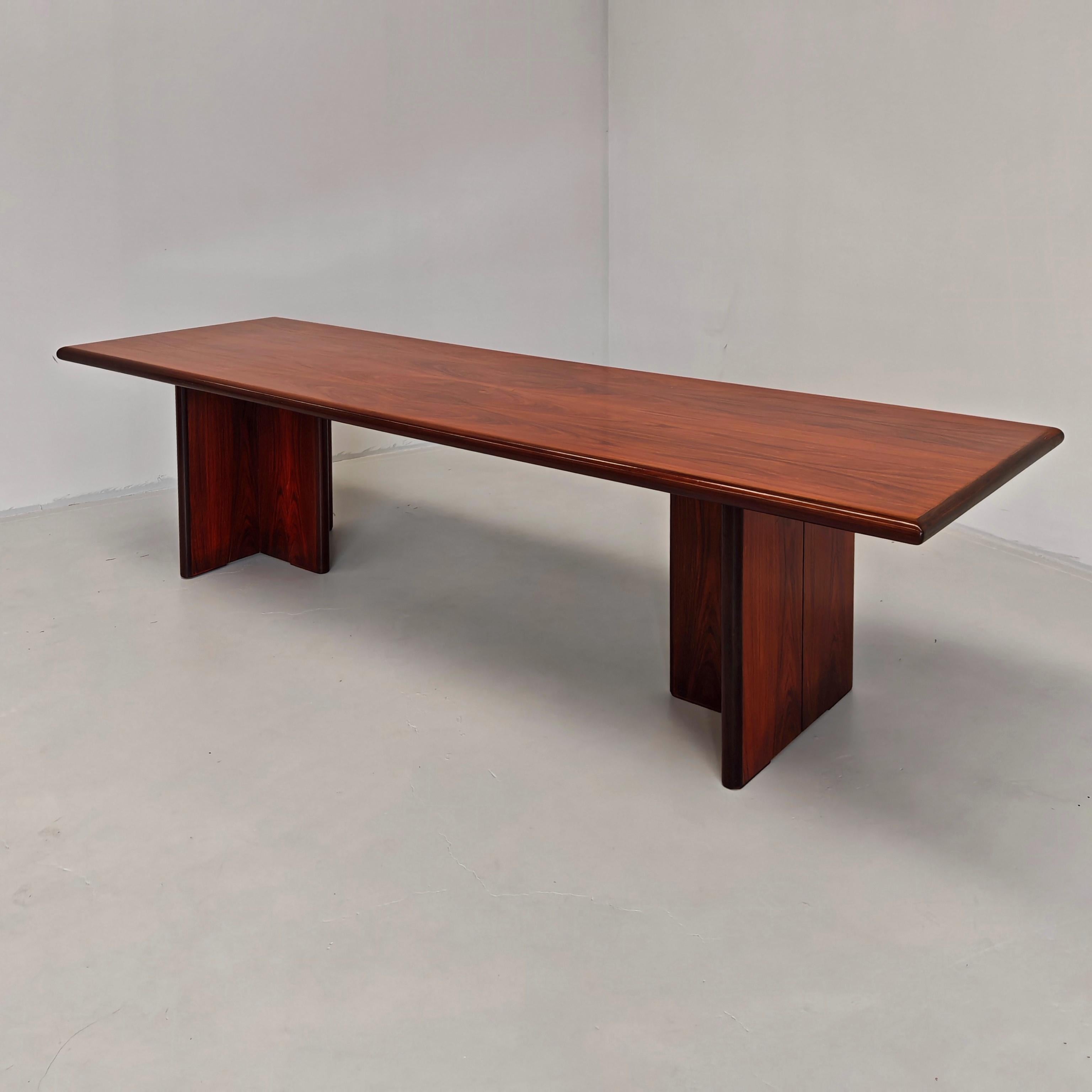 Grande Tavolo in legno 12 o 14 posti design Italiano anni 60 in vendita 10