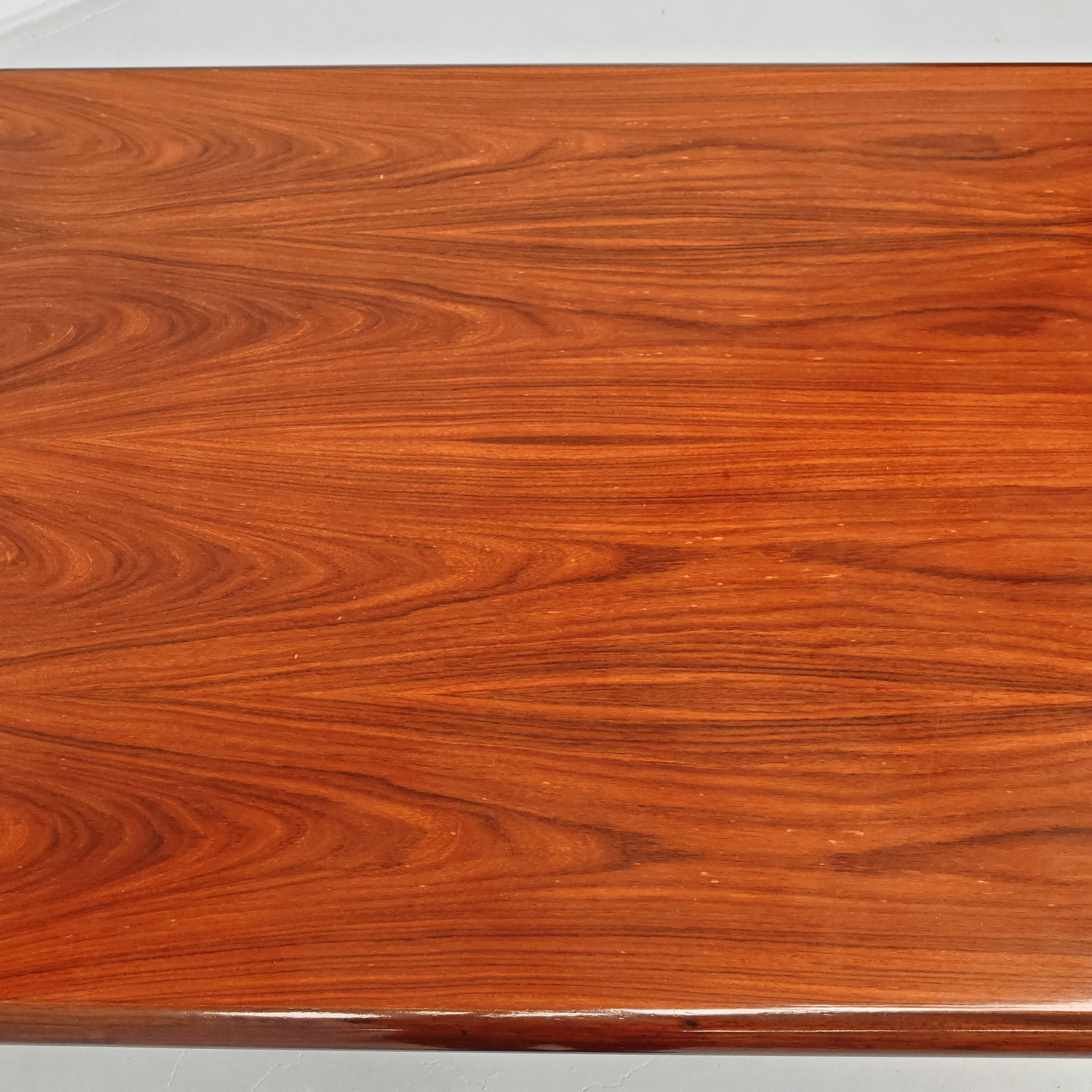 Grande Tavolo in legno 12 o 14 posti design Italiano anni 60 in vendita 2