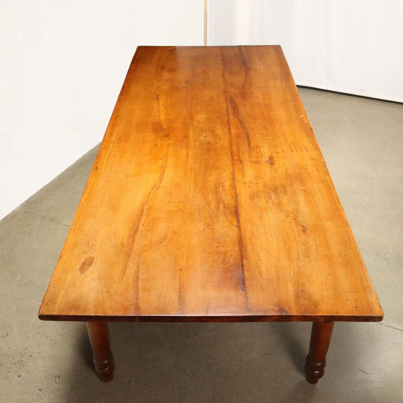 Autre Grande table en noyer Italie Fin du 19ème siècle en vente