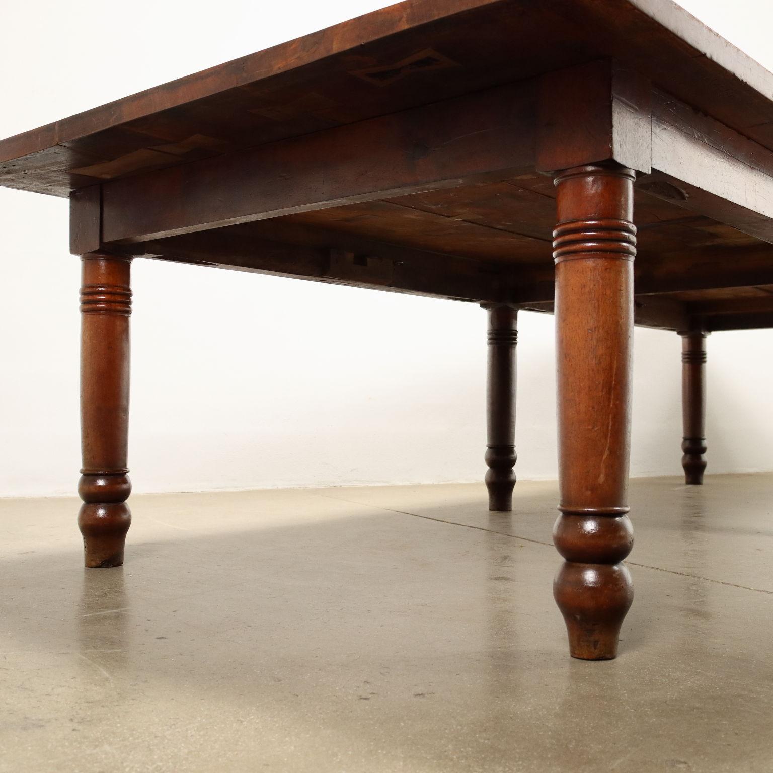 Grande table en noyer Italie Fin du 19ème siècle Bon état - En vente à Milano, IT
