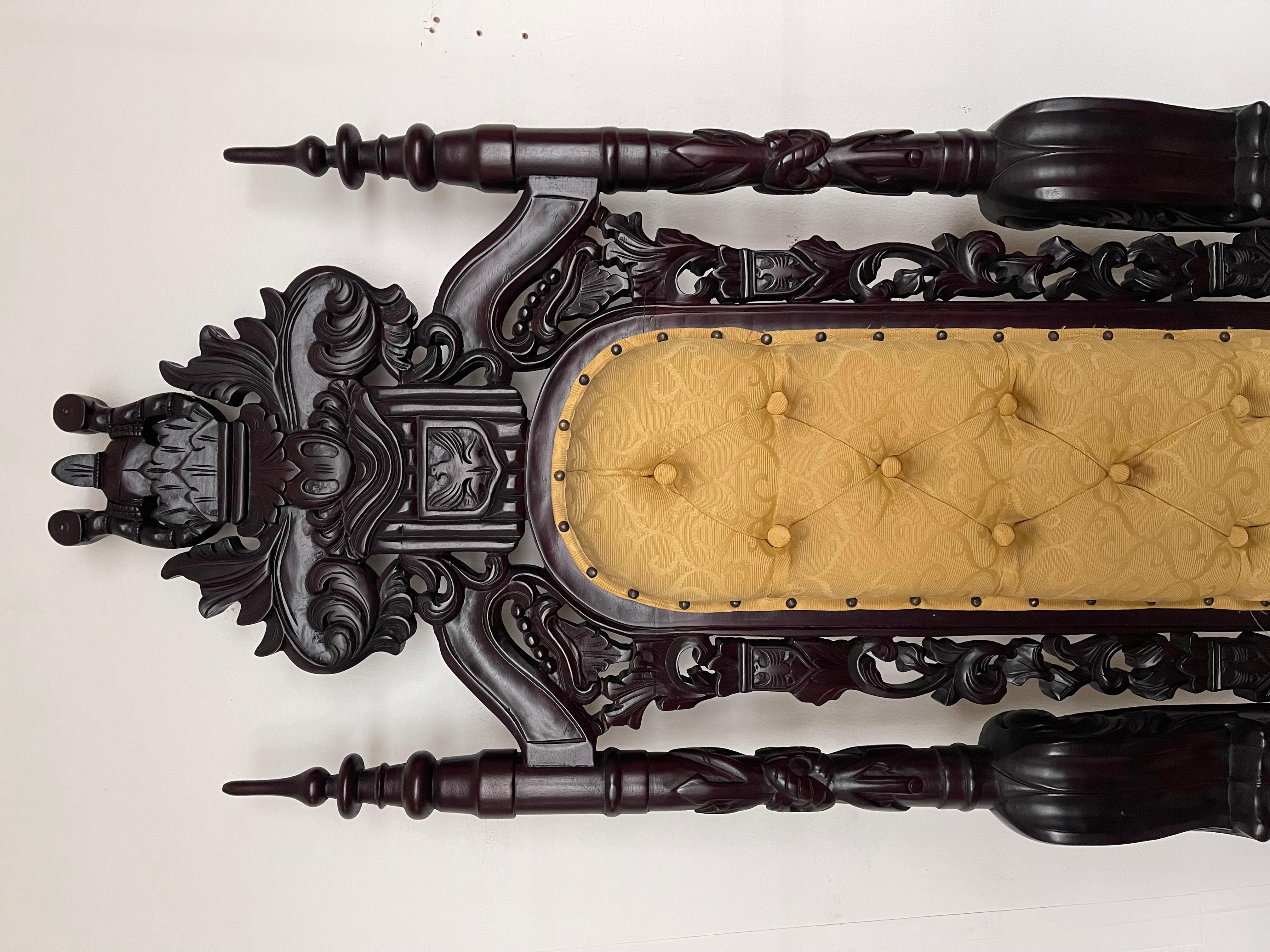 Gran trono rey león estilo italiano oscuro siglo 20 sillón real 20th Century en venta