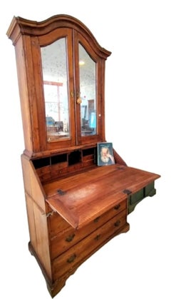 Large early 1700s Venetian walnut two-body trumeau