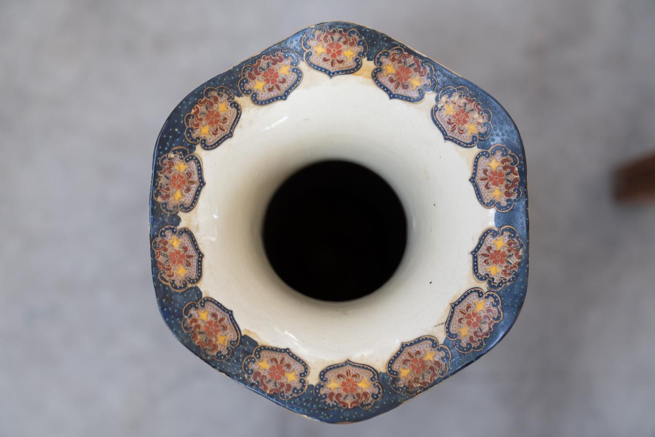 Large Chinese GOLDEN SATSUMA vase, Eastern Miji period For Sale 5