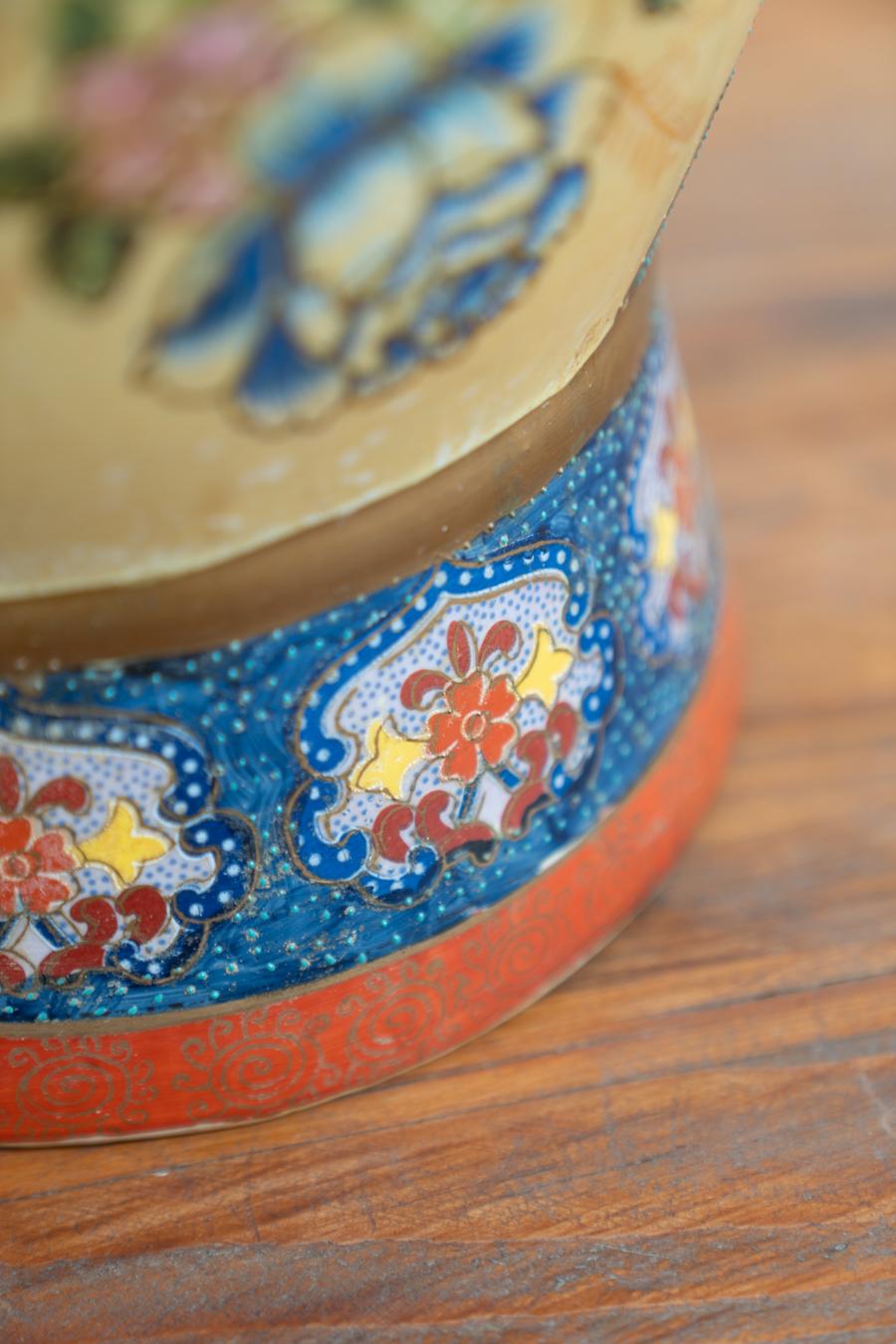 Large Chinese GOLDEN SATSUMA vase, Eastern Miji period For Sale 8