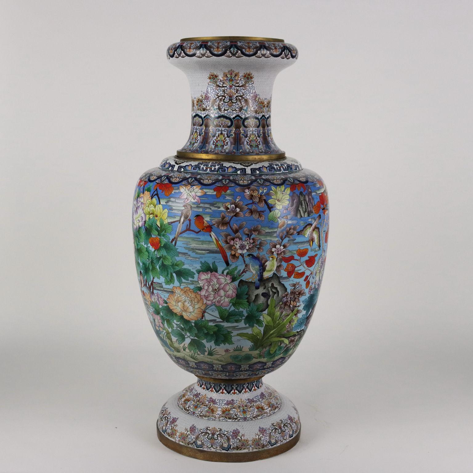 Grande Vaso Cloisonné Oriente XX Secolo For Sale 3