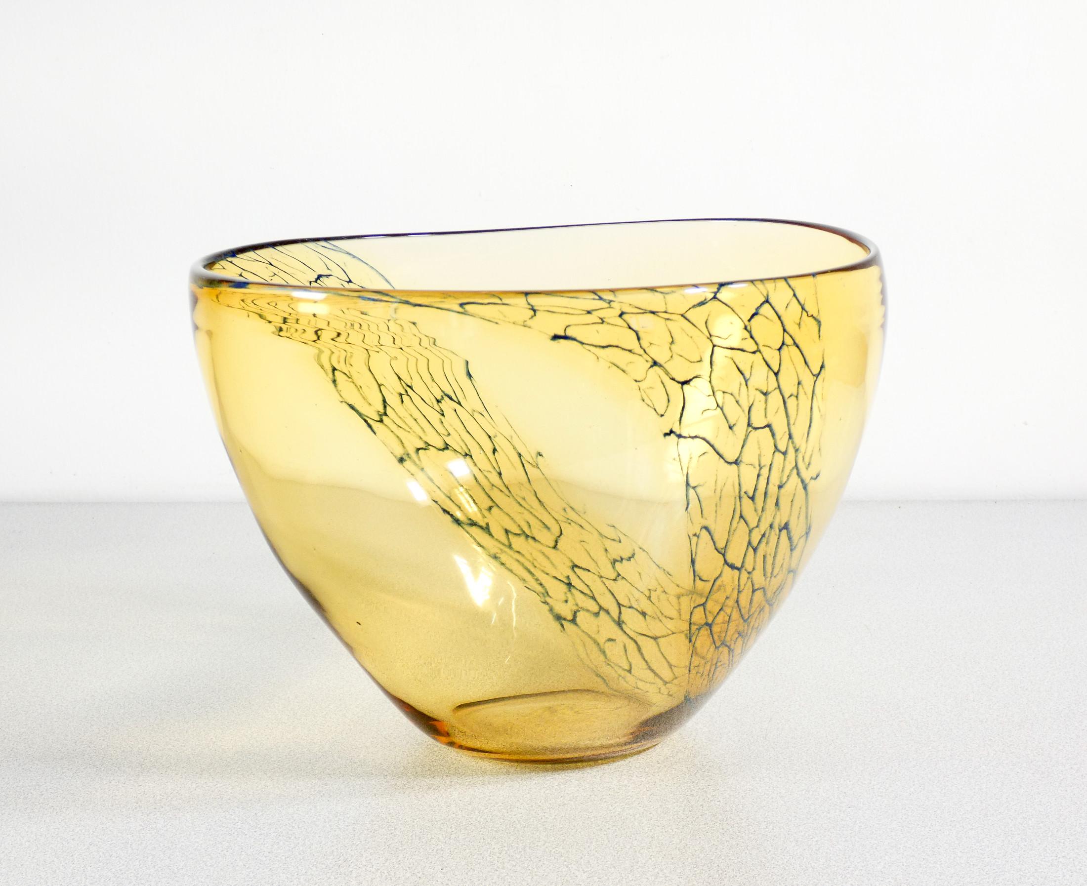 Italian Large vase, cup signed SEGUSO Vetri d'Arte in blown glass. Anni 60 For Sale